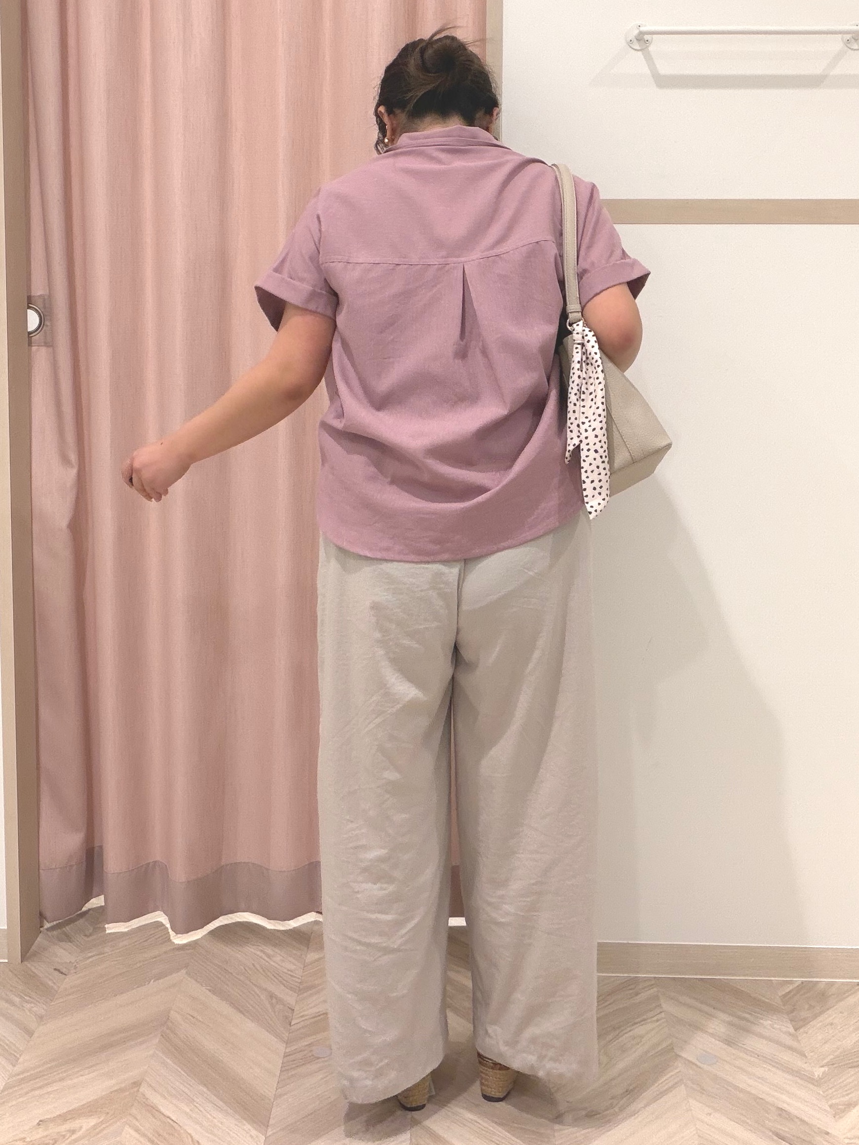 まちゃんなちゃんさんの「SHOO･LA･RUE｜【ひんやり/UV】インせず着られる フレンチリネンスキッパーシャツ」を使ったコーディネート