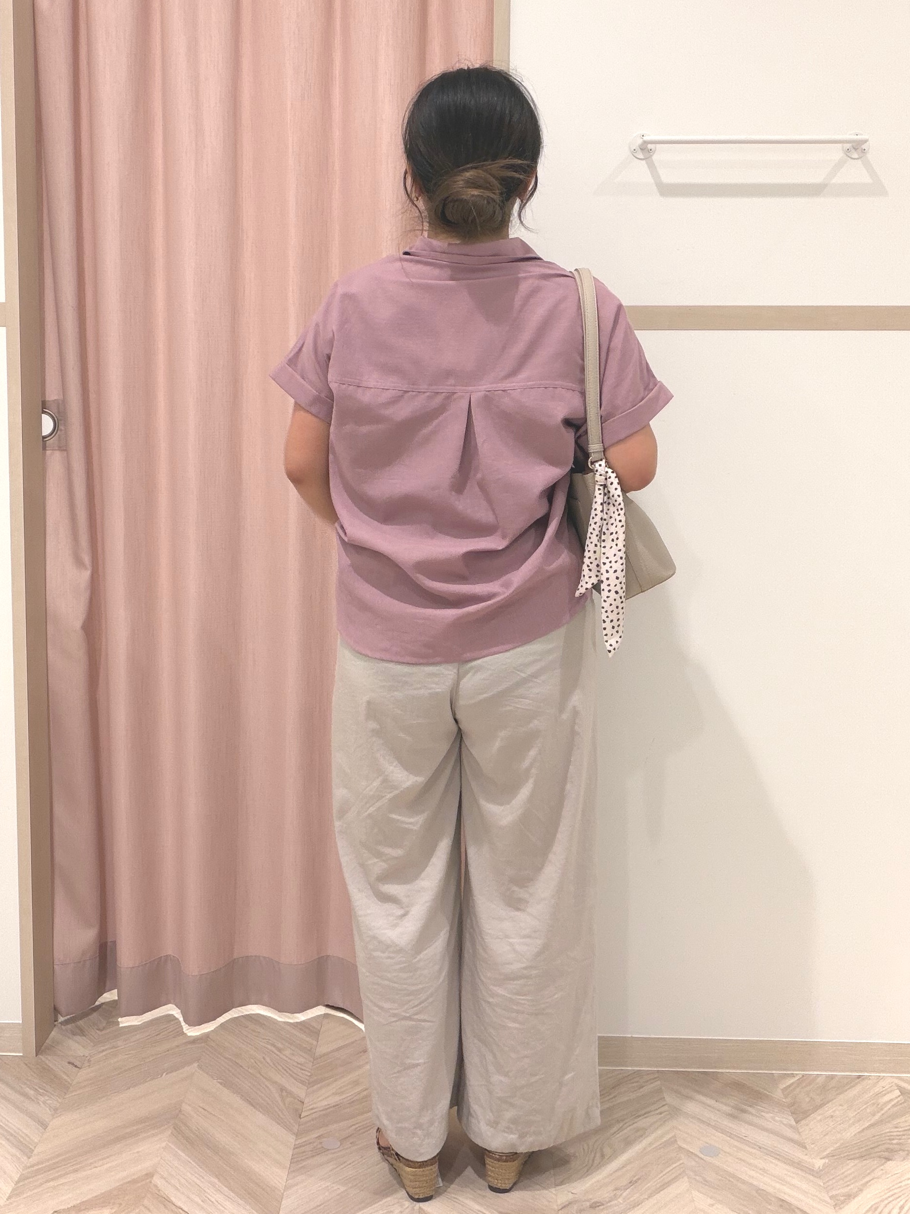 まちゃんなちゃんさんの「SHOO･LA･RUE｜【ひんやり/UV】インせず着られる フレンチリネンスキッパーシャツ」を使ったコーディネート