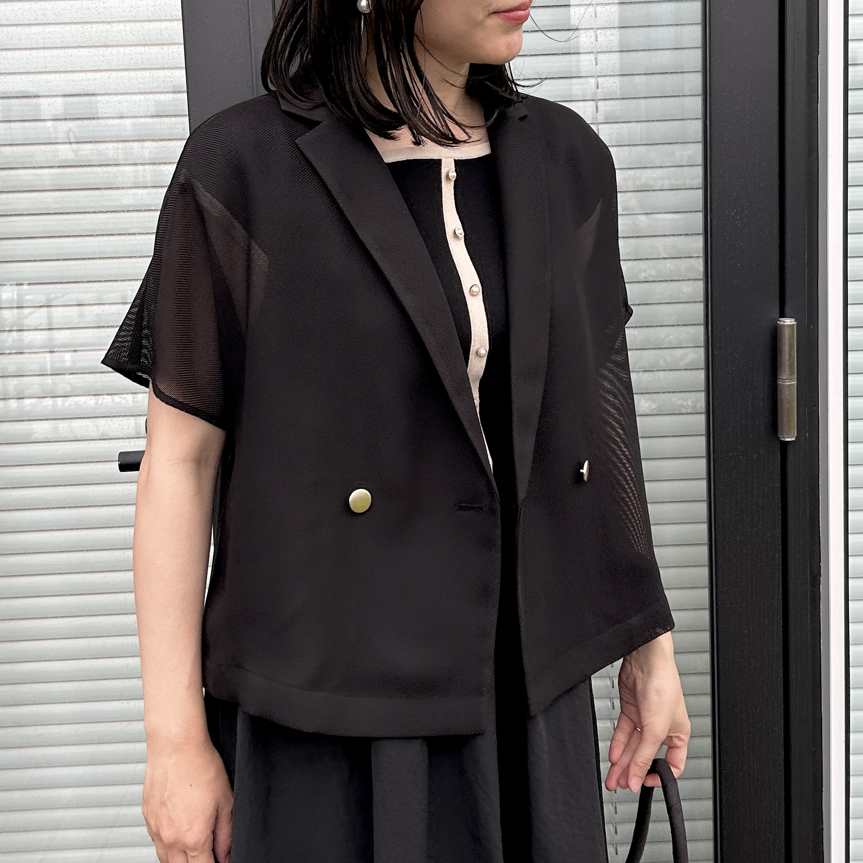 shinoさんの「Couture brooch｜【洗える】メッシュ調 半袖ジャケット」を使ったコーディネート
