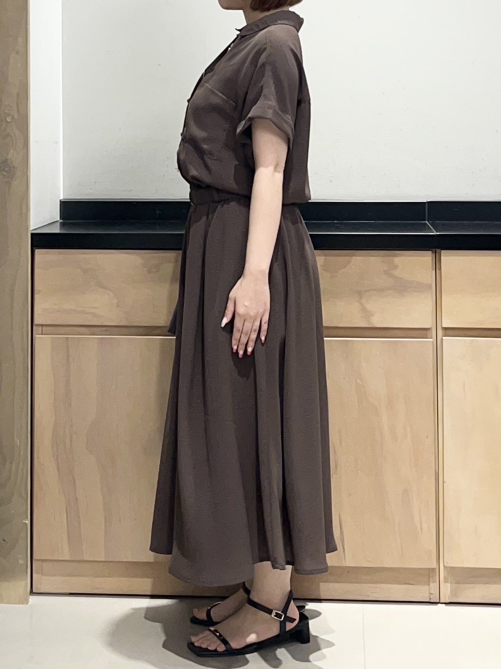 かのさんの「THE SHOP TK｜【S-XL/ひんやり/防しわ】欲しいが詰まった 上品フィット＆フレアワンピース」を使ったコーディネート
