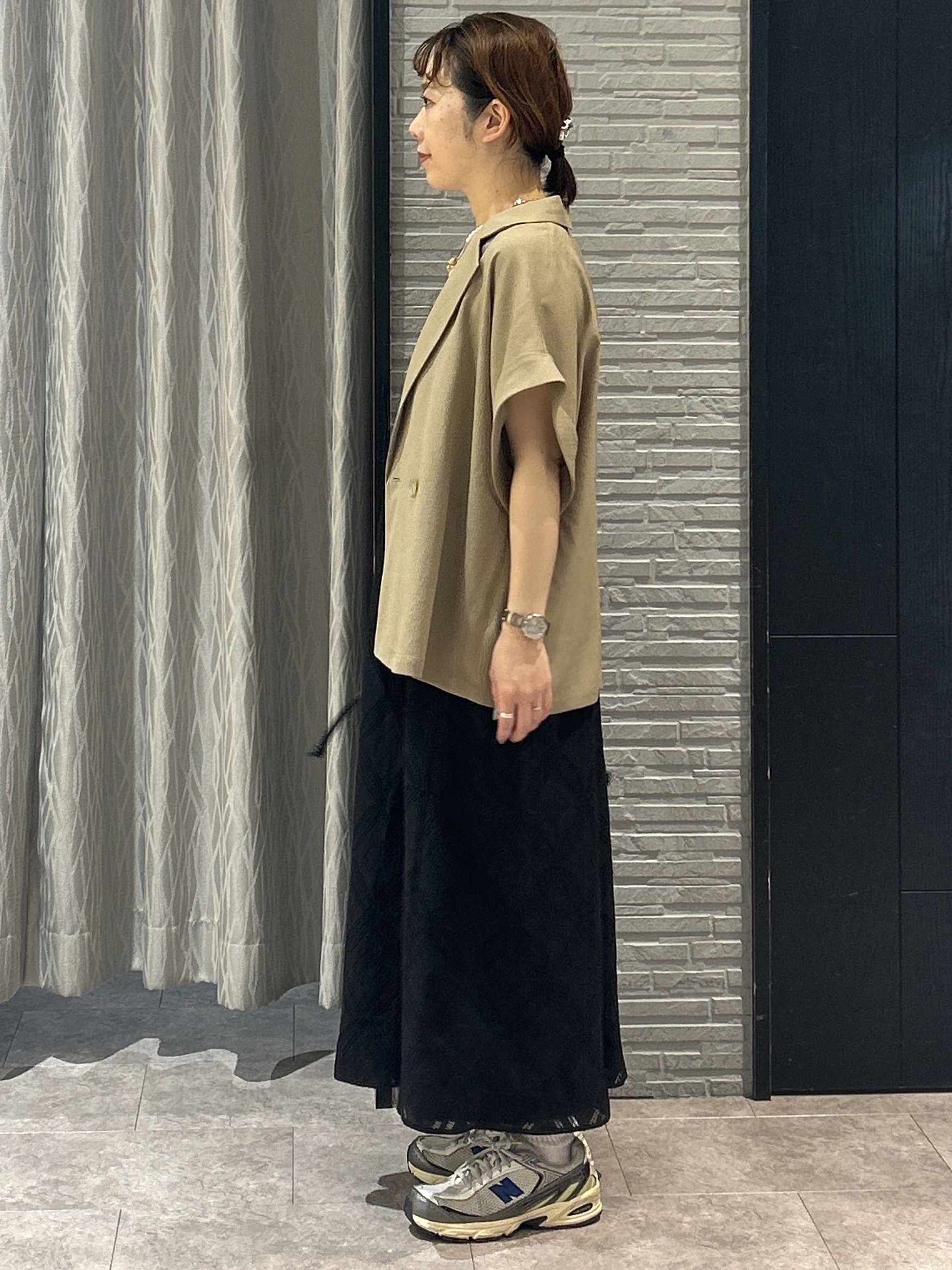 ga_riさんの「THE SHOP TK｜【夏の通勤スタイルに】涼やかな着心地 麻調ダブルブレストジャケット」を使ったコーディネート