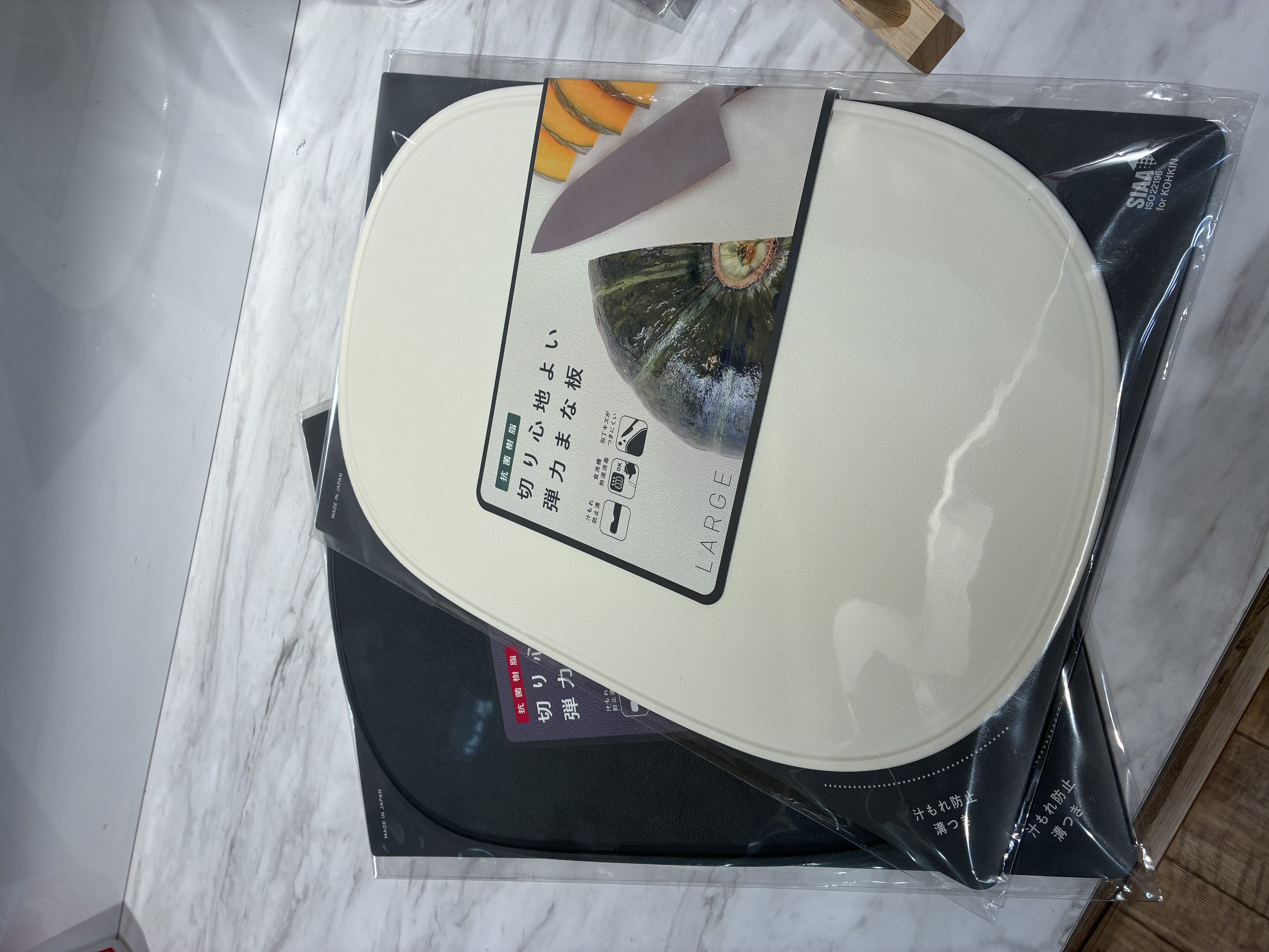 sawaさんの「212 KITCHEN STORE｜OVAL ソフトまな板 Medium DGY」を使ったコーディネート