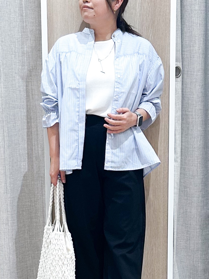naoさんの「grove｜【洗濯機OK・ひんやり】朝晩の気温差に◎軽やかシアーシャツ」を使ったコーディネート