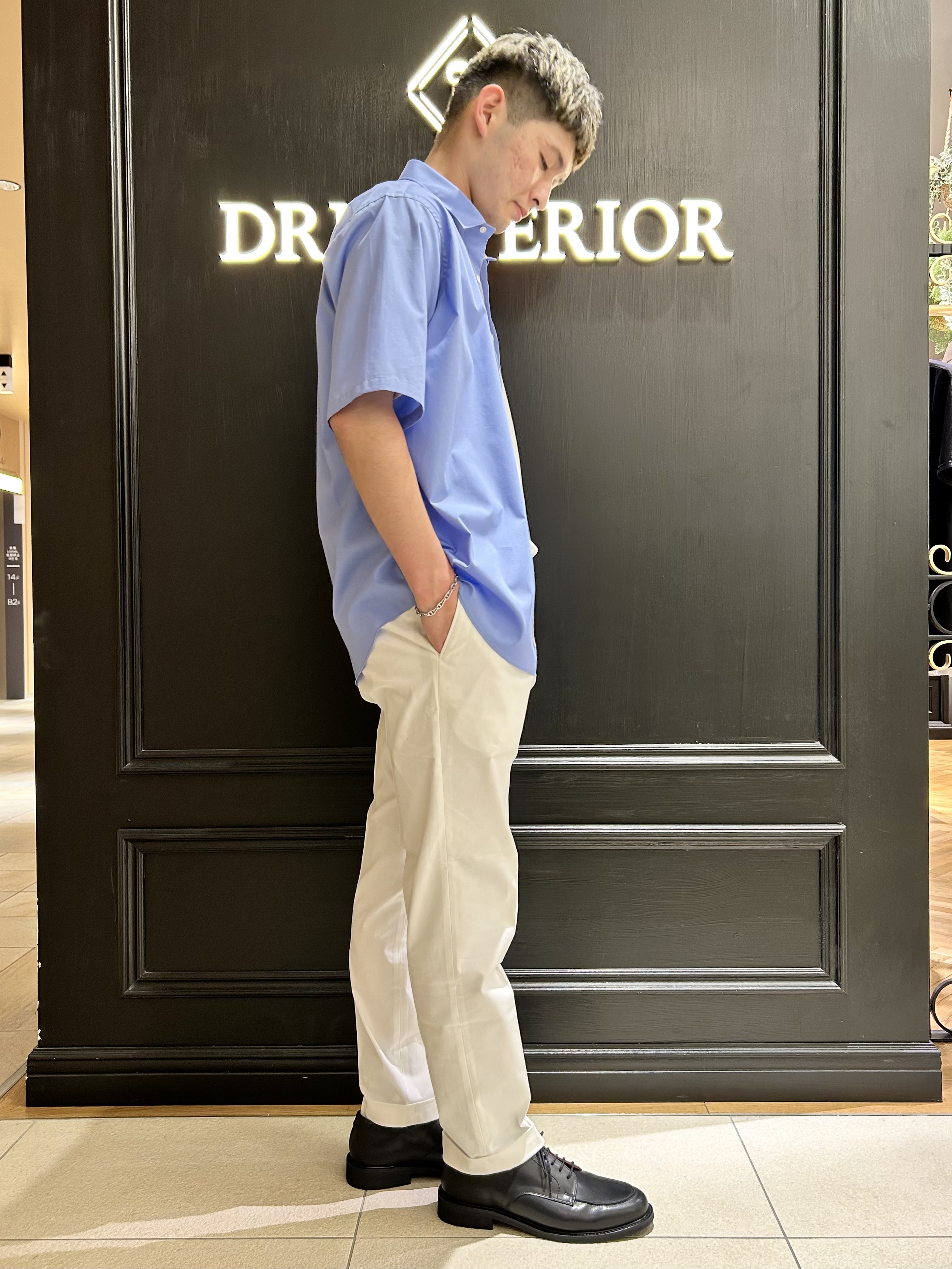 千葉亮太さんの「DRESSTERIOR｜【干場義雅&times;DRESSTERIOR】シドグラスシャツ」を使ったコーディネート