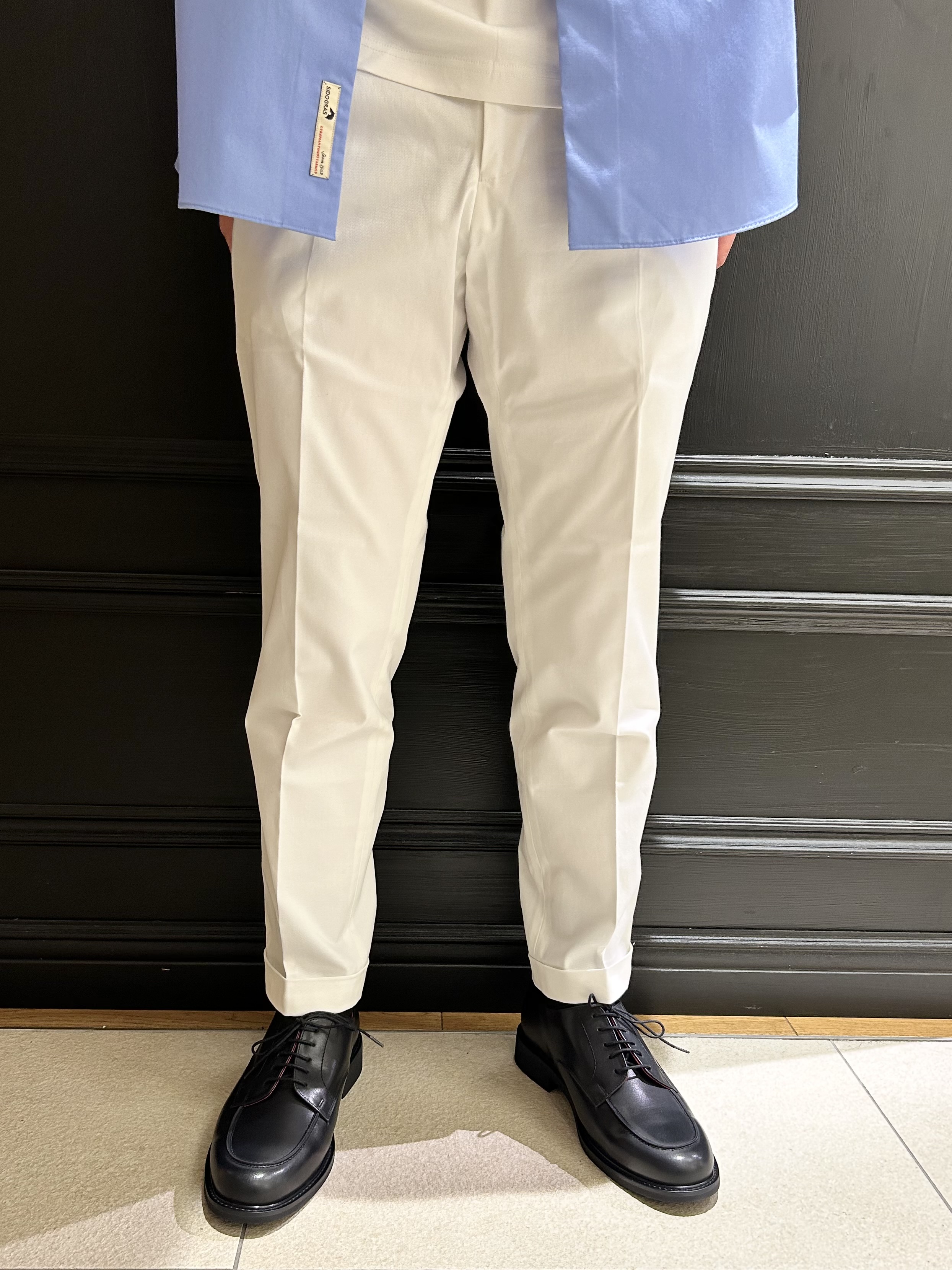 千葉亮太さんの「DRESSTERIOR｜【干場義雅&times;DRESSTERIOR】シドグラスシャツ」を使ったコーディネート