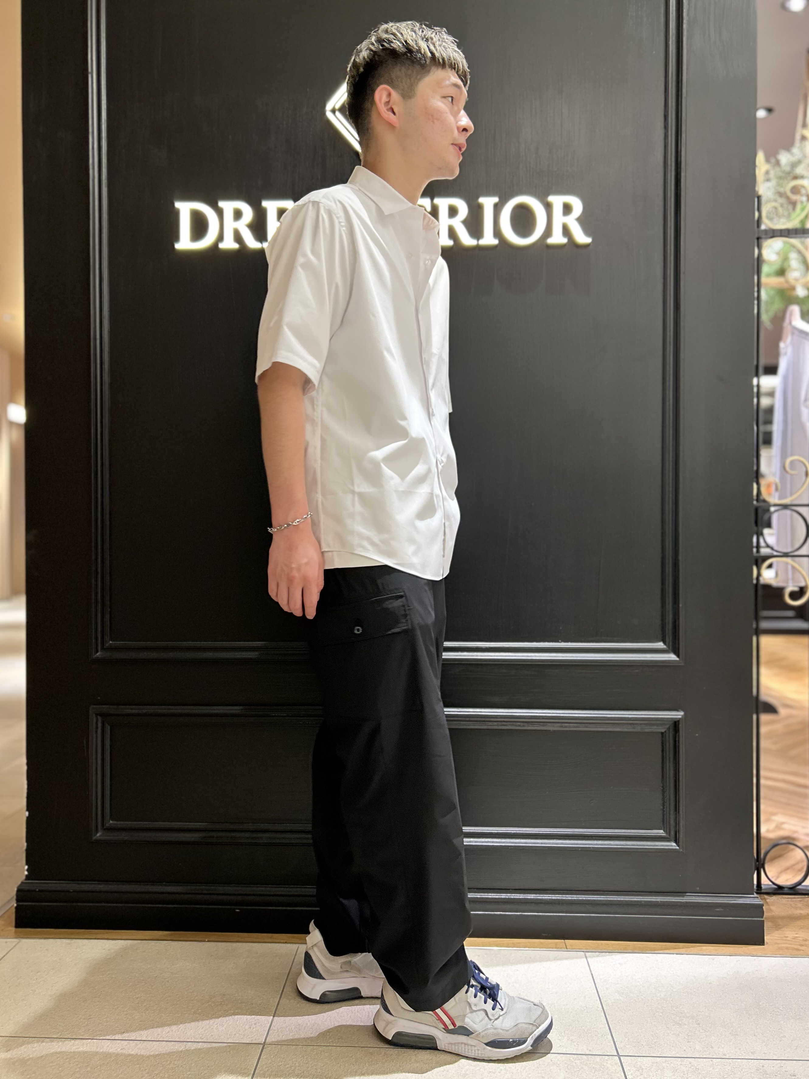 千葉亮太さんの「DRESSTERIOR｜【干場義雅&times;DRESSTERIOR】シドグラスシャツ」を使ったコーディネート