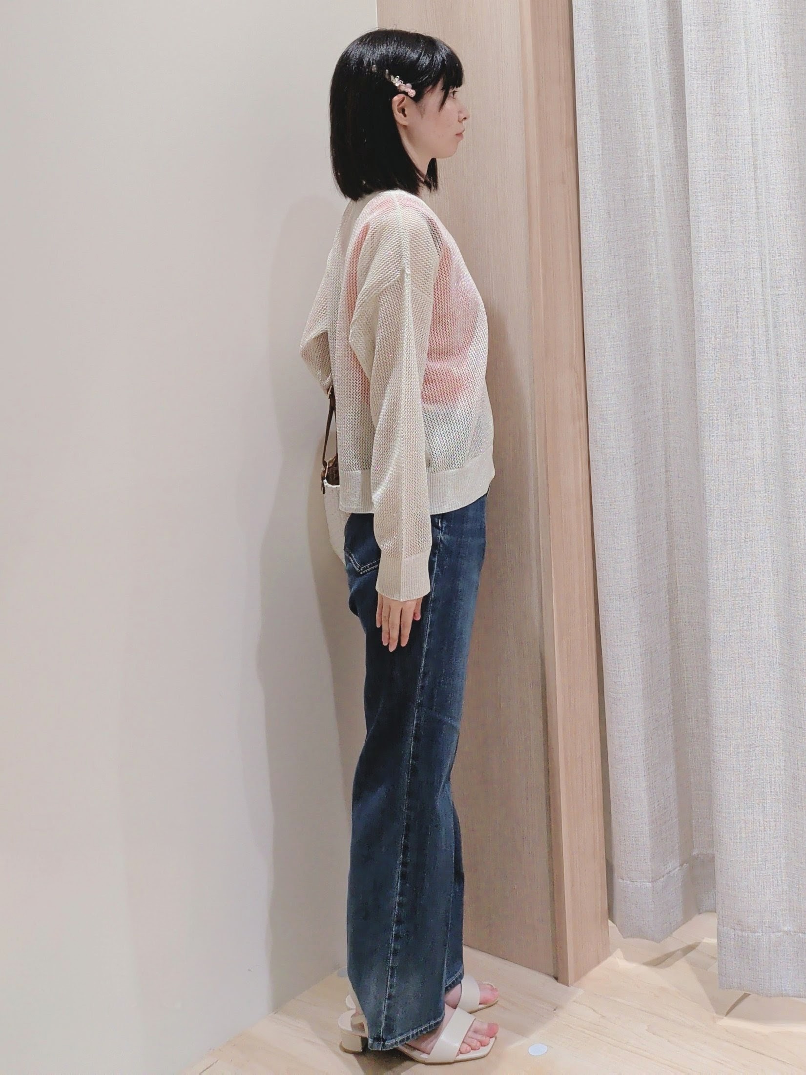 Yuiさんの「grove｜【貴島明日香さん着用】ラメメッシュキーネックカーディガン」を使ったコーディネート