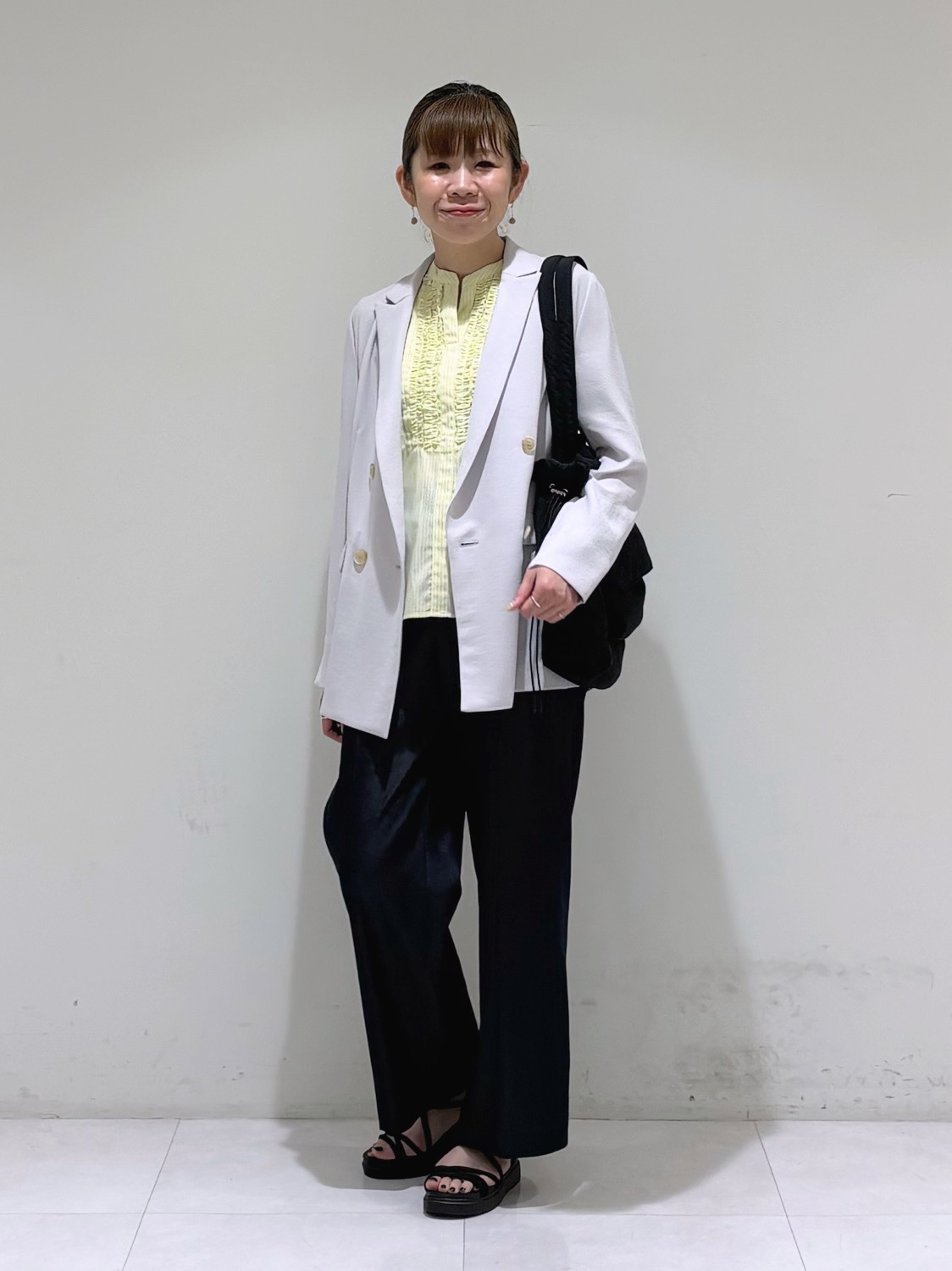 tsuyuさんの「INDIVI｜新色登場！【超軽量】フロントポケットバッグ」を使ったコーディネート