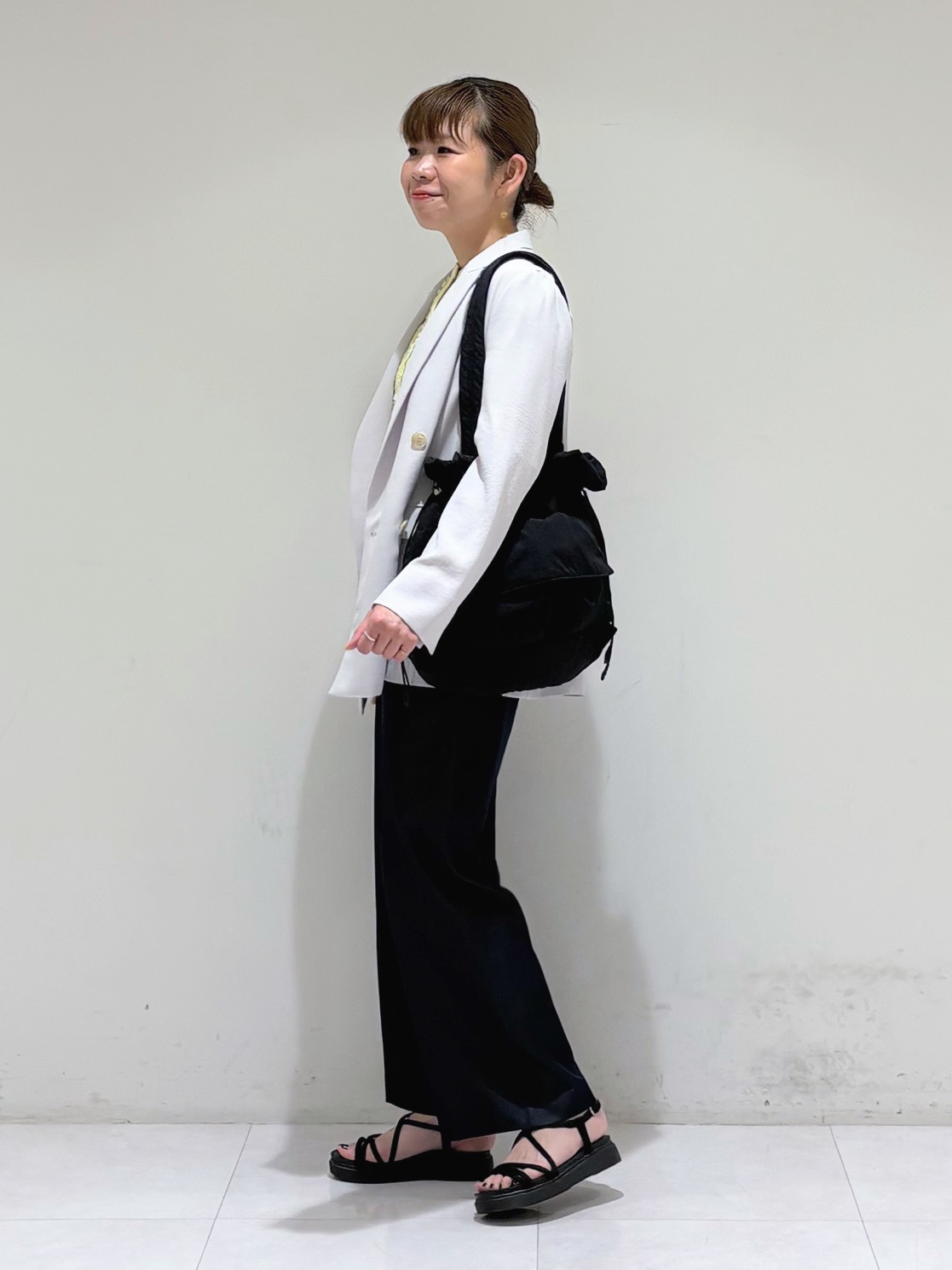 tsuyuさんの「INDIVI｜新色登場！【超軽量】フロントポケットバッグ」を使ったコーディネート