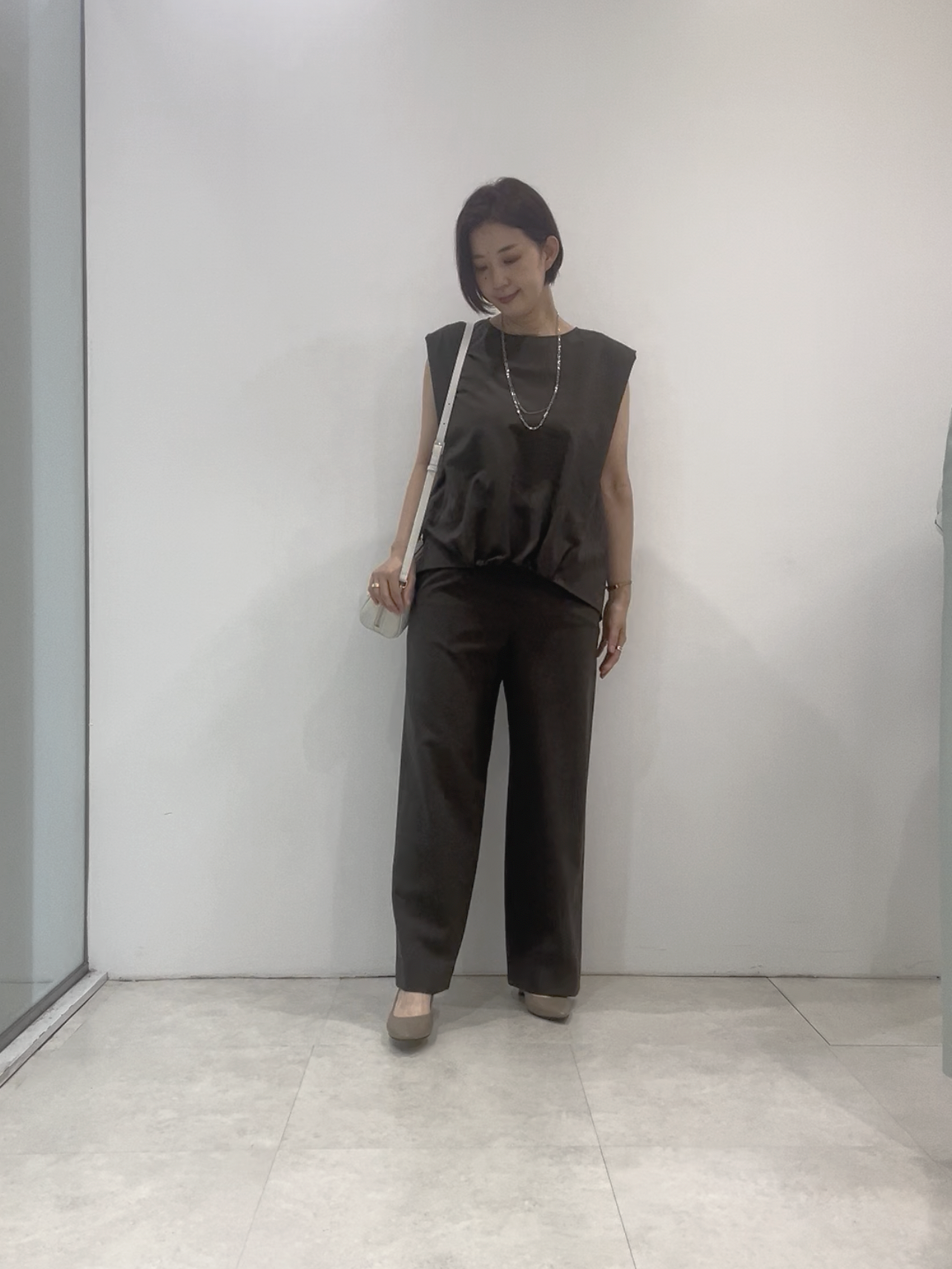 まどかさんの「UNTITLED｜【手洗い可／セットアップ可】フロント裾ギャザープルオーバー」を使ったコーディネート