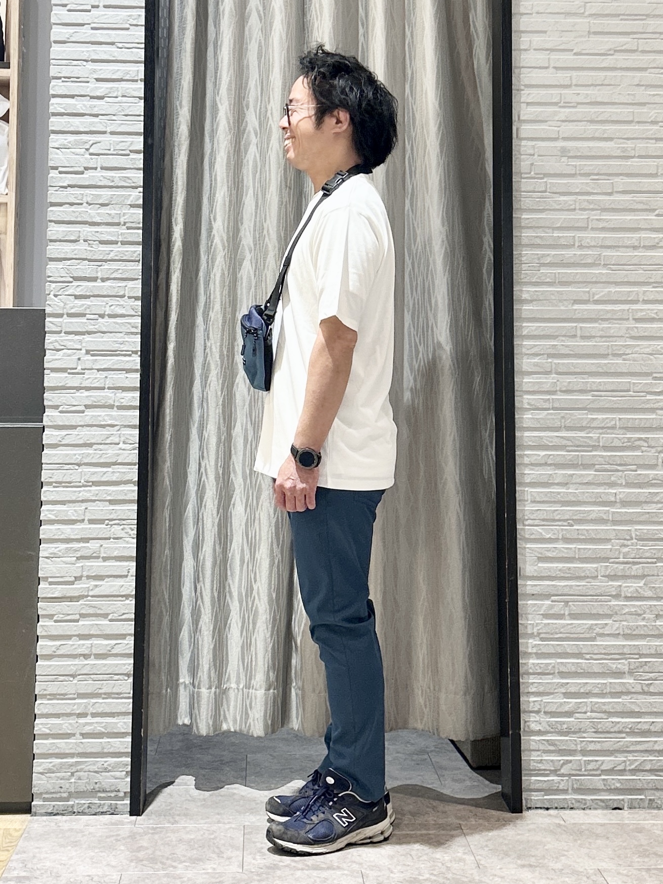 KENJI Iさんの「THE SHOP TK｜COOLロゴ半袖Tシャツ 接触冷感／洗濯機OK」を使ったコーディネート
