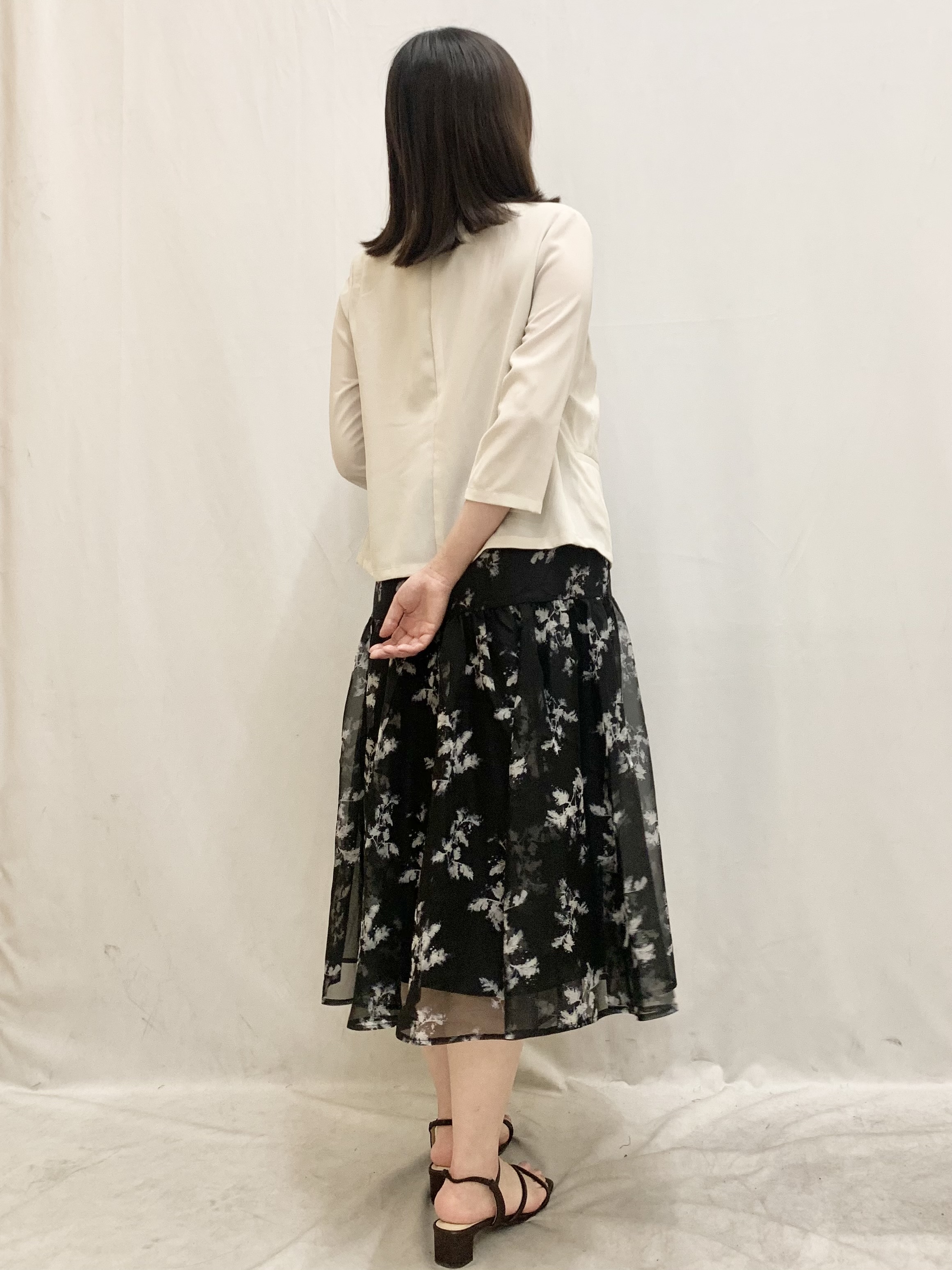 kasumiさんの「index｜【接触冷感／防シワ】ひんやり7分袖テーラードジャケット《洗濯機OK》」を使ったコーディネート