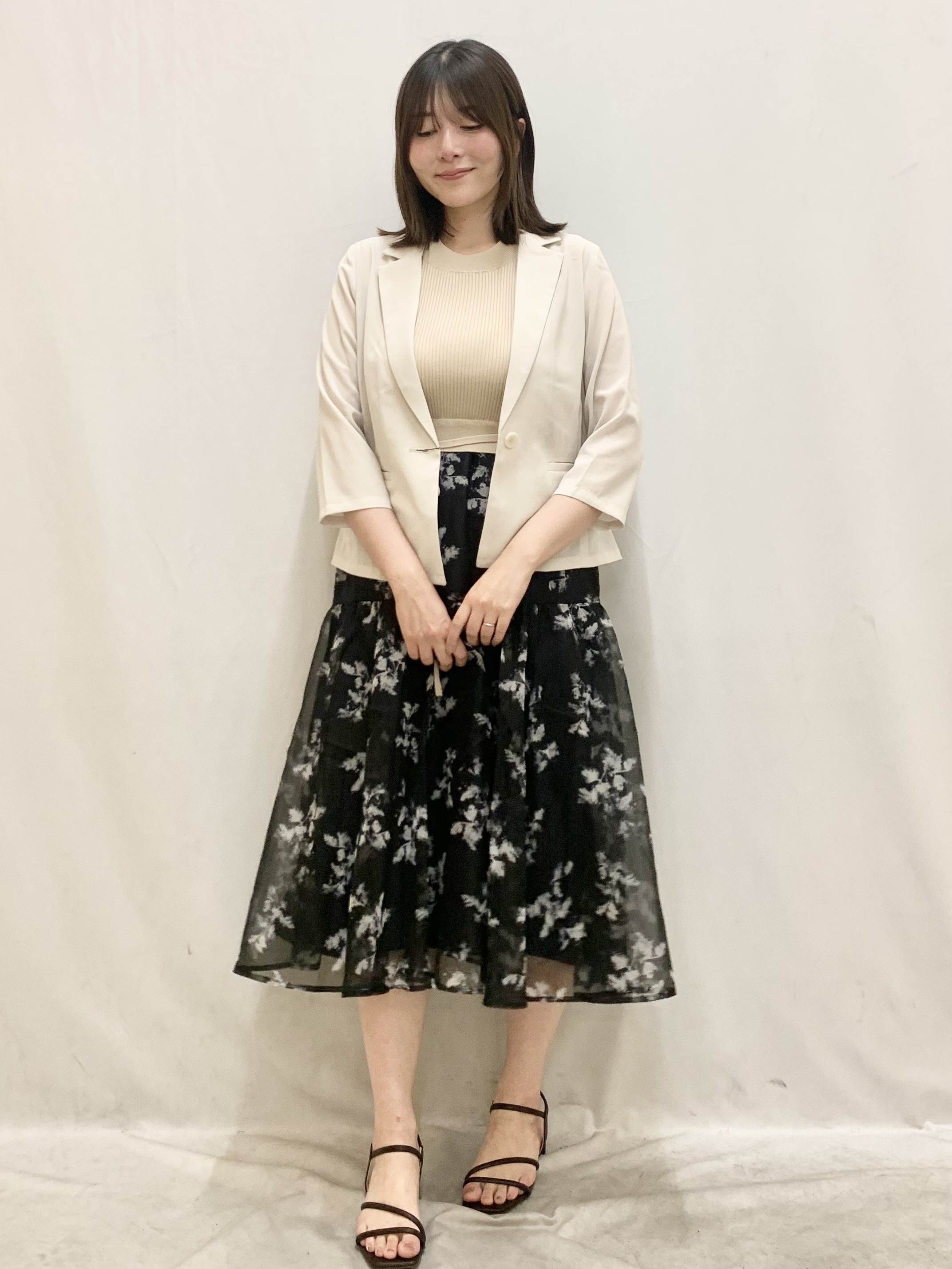 kasumiさんの「index｜【接触冷感／防シワ】ひんやり7分袖テーラードジャケット《洗濯機OK》」を使ったコーディネート