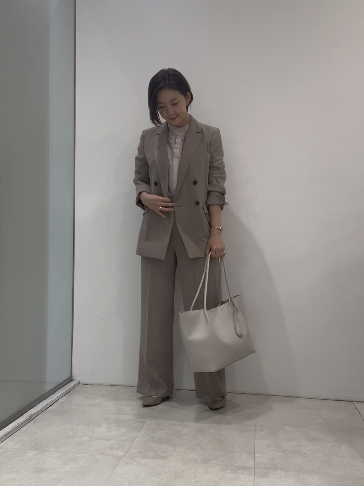 まどかさんの「UNTITLED｜【新色追加/セットアップ可】エアリー ダブルブレストジャケット」を使ったコーディネート
