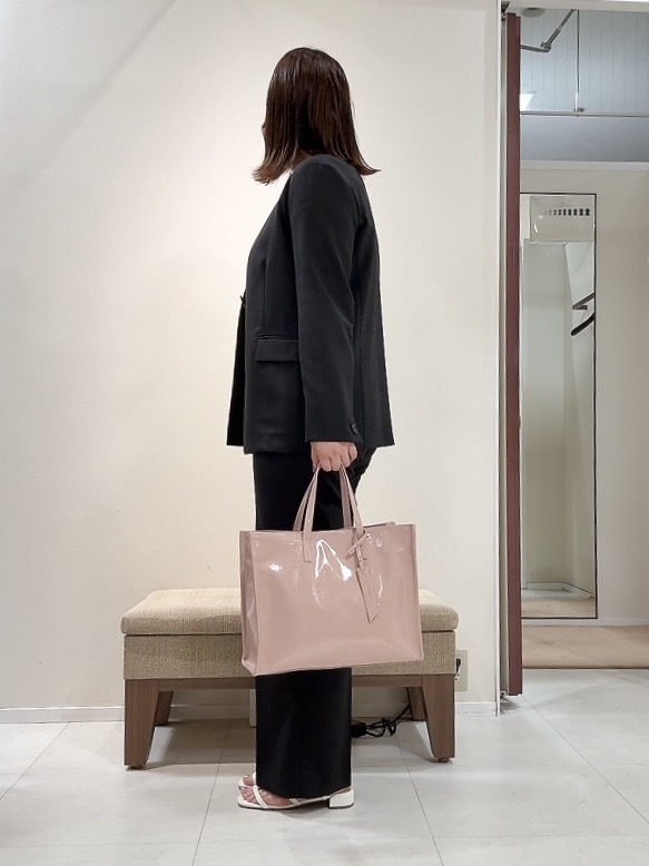 YUIさんの「UNTITLED｜【さらりと快適/セットアップ可/UV/接触冷感】スラブカラーレスジャケット」を使ったコーディネート