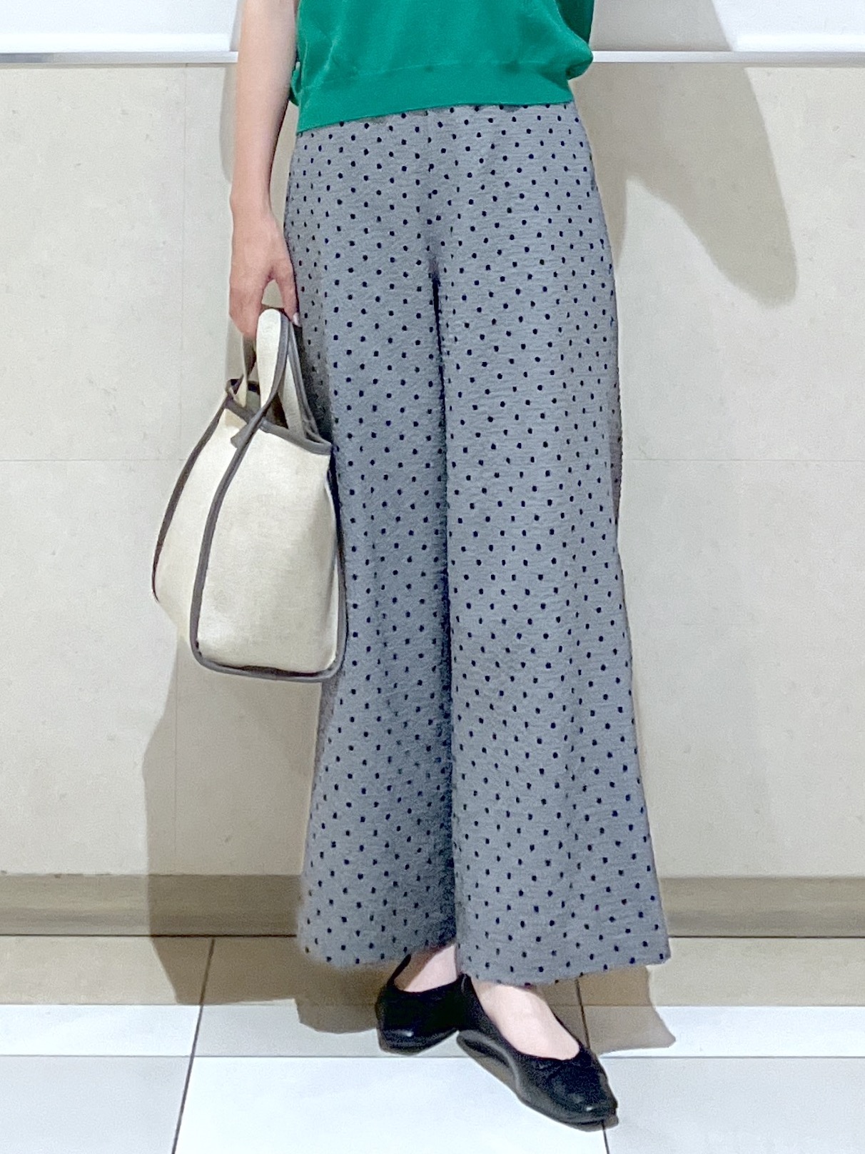 eriko さんの「Dessin｜【9色展開/接触冷感/UVカット】ドライタッチサマーニットT」を使ったコーディネート