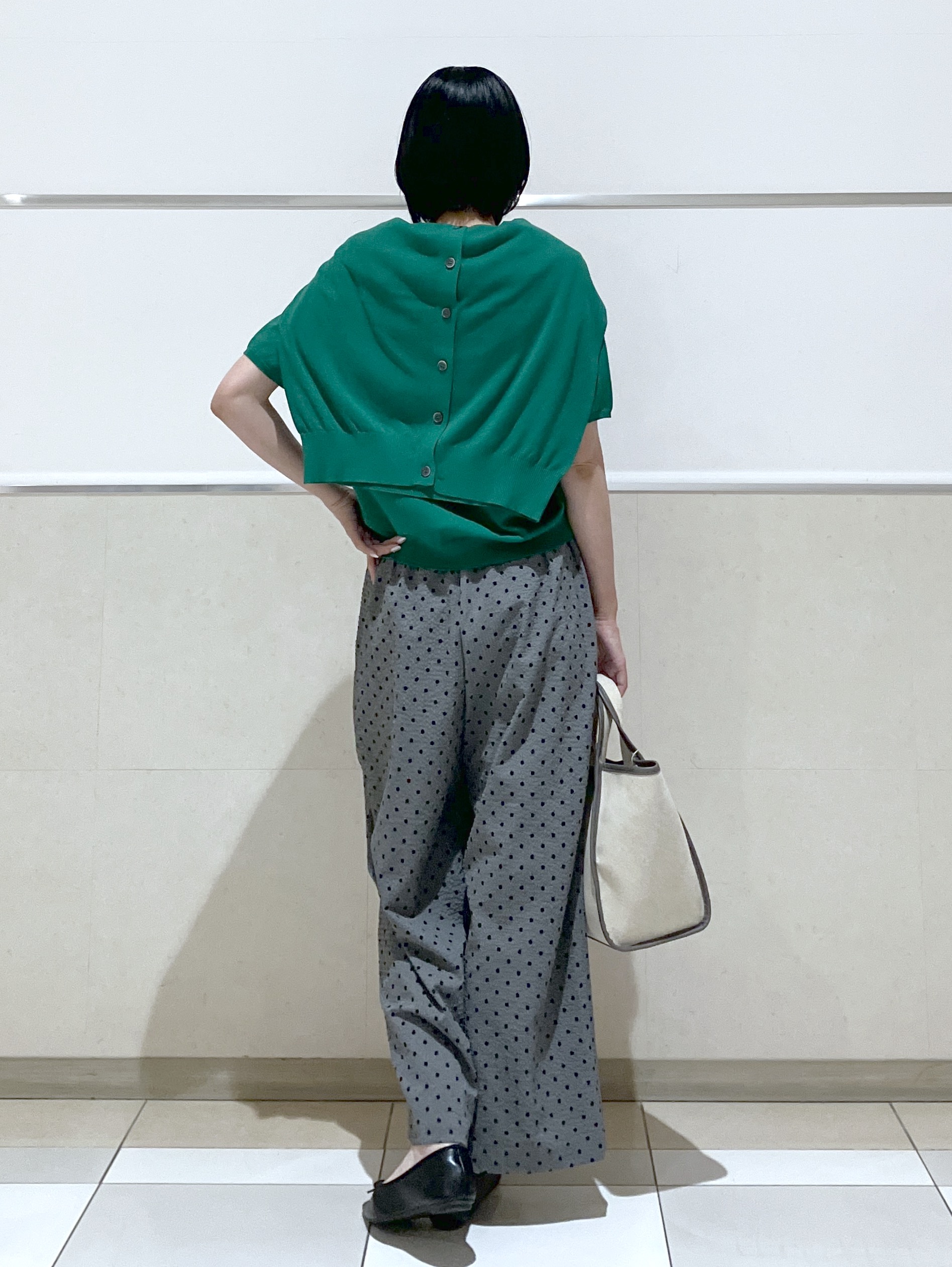 eriko さんの「Dessin｜【9色展開/接触冷感/UVカット】ドライタッチサマーニットT」を使ったコーディネート