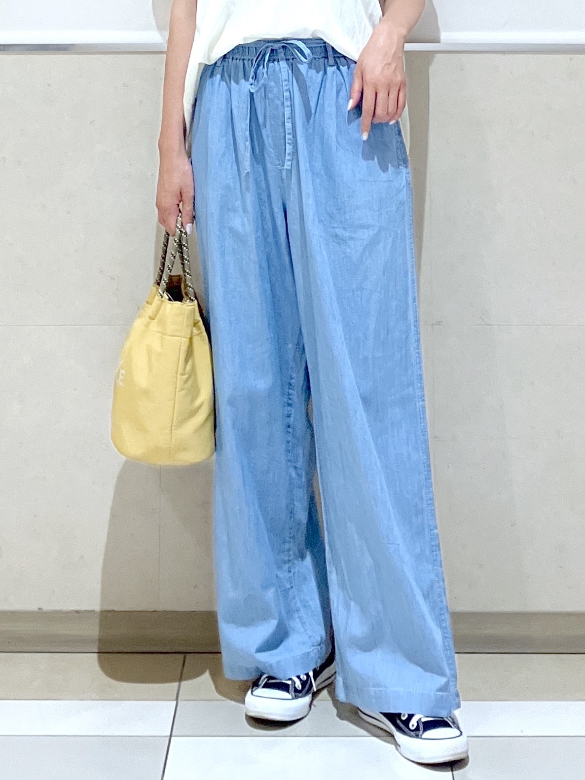 eriko さんの「Dessin｜バンドカラーフロントフリルブラウス」を使ったコーディネート