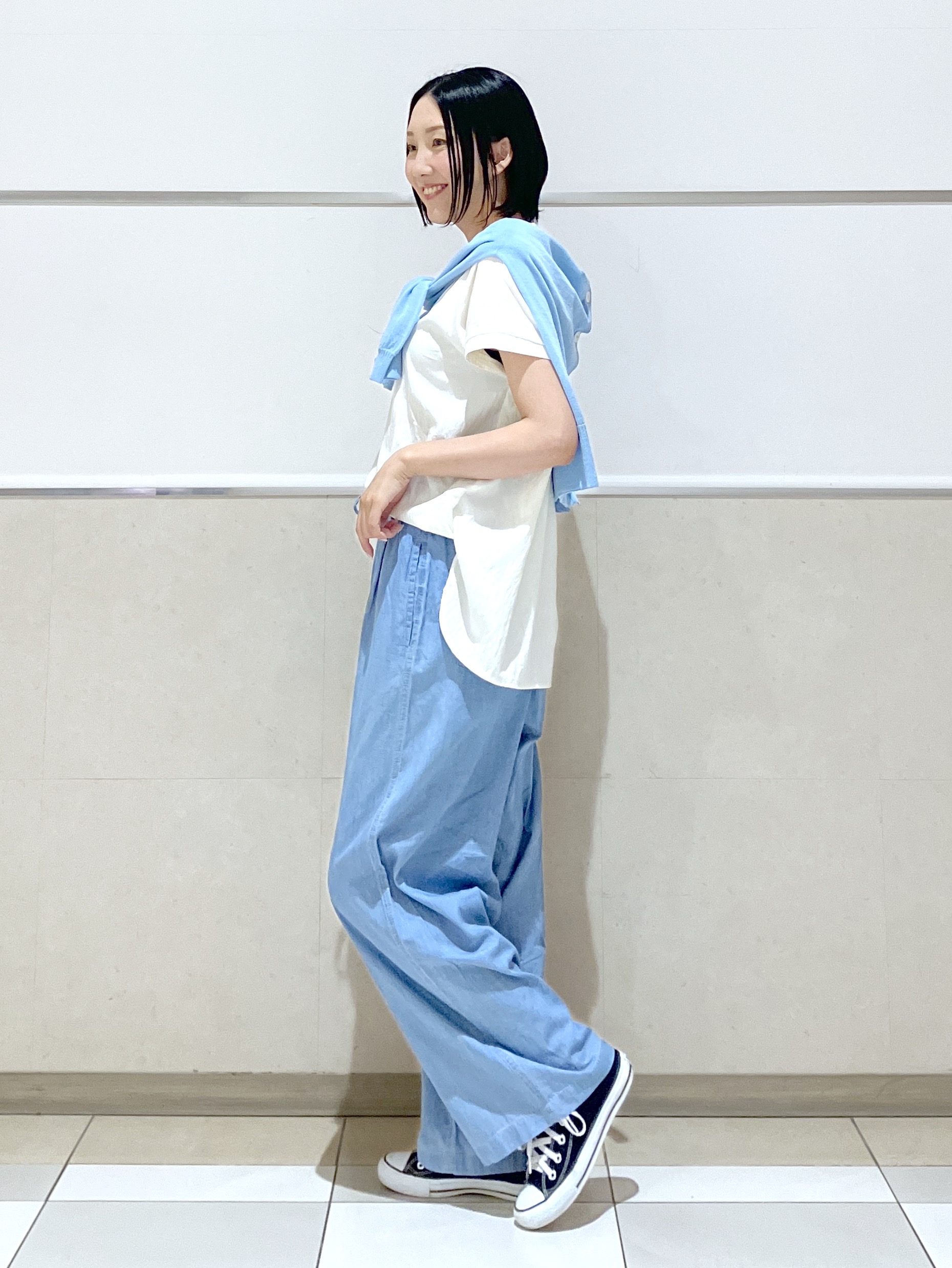 eriko さんの「Dessin｜バンドカラーフロントフリルブラウス」を使ったコーディネート