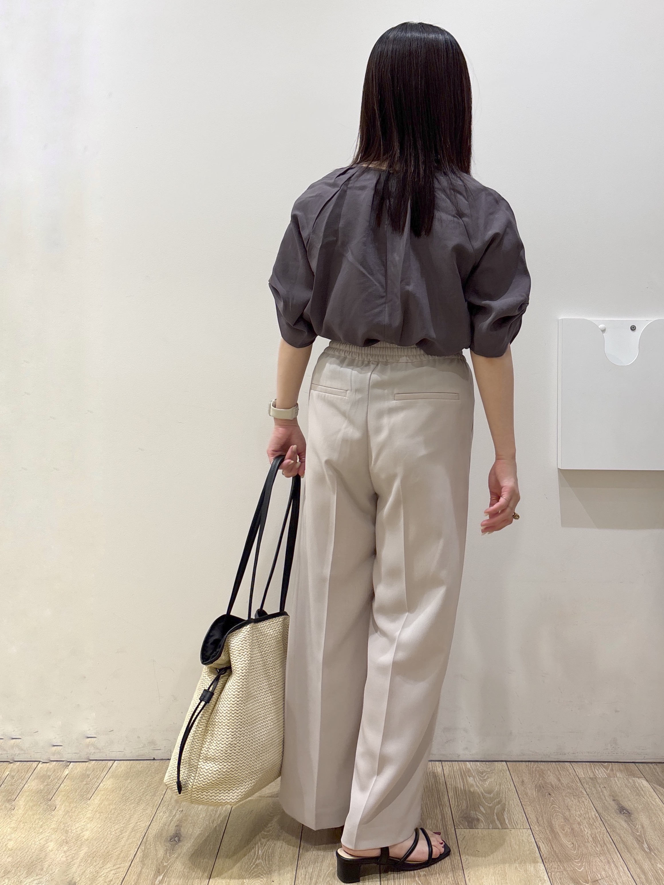 mameさんの「index｜【接触冷感／吸水速乾】リネンライク タックスリーブブラウス《セットアップ対応／洗濯機OK》」を使ったコーディネート