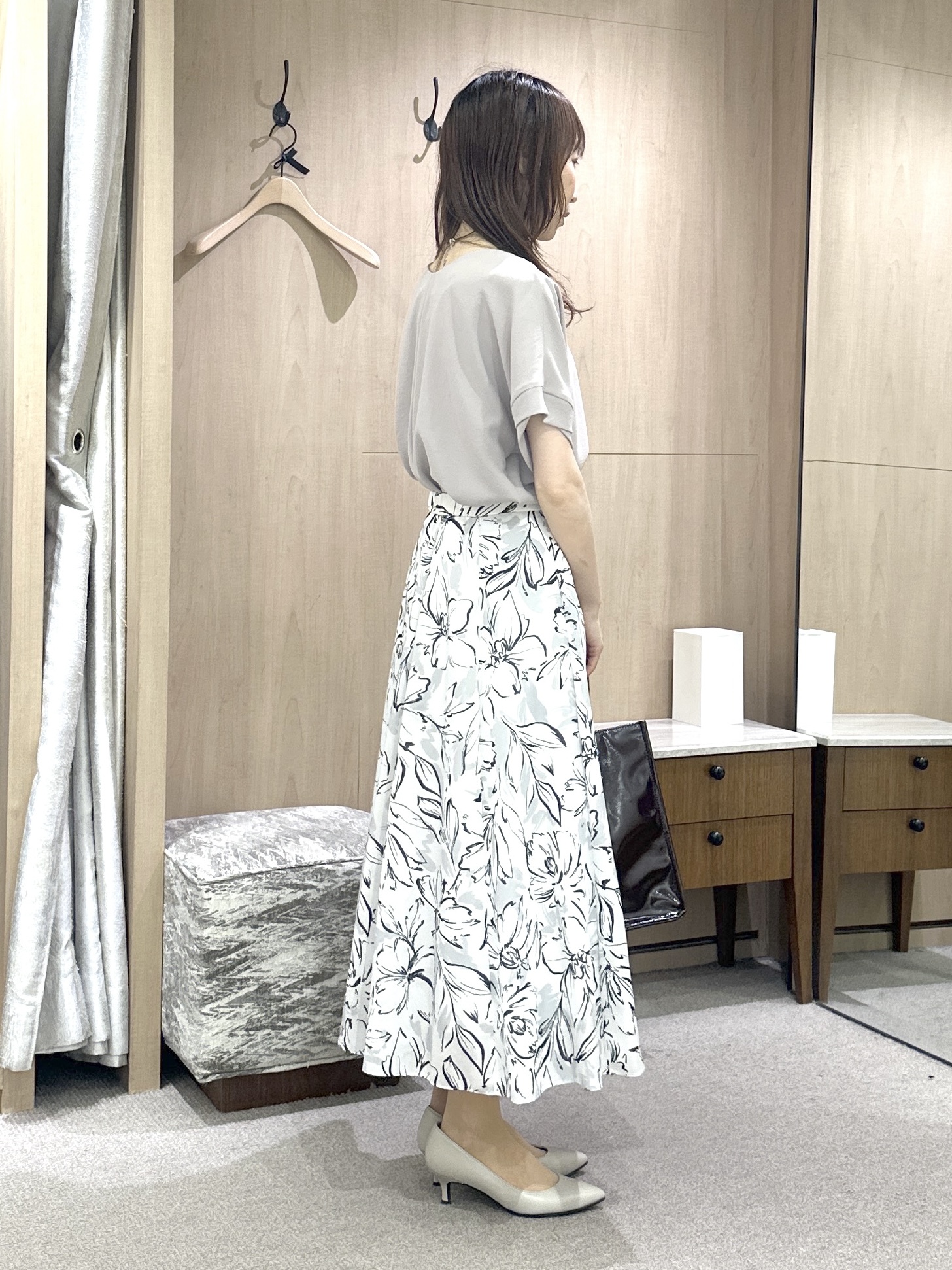 Miwaさんの「UNTITLED｜【アンサンブル可】ラメ混クルーネックカーディガン」を使ったコーディネート