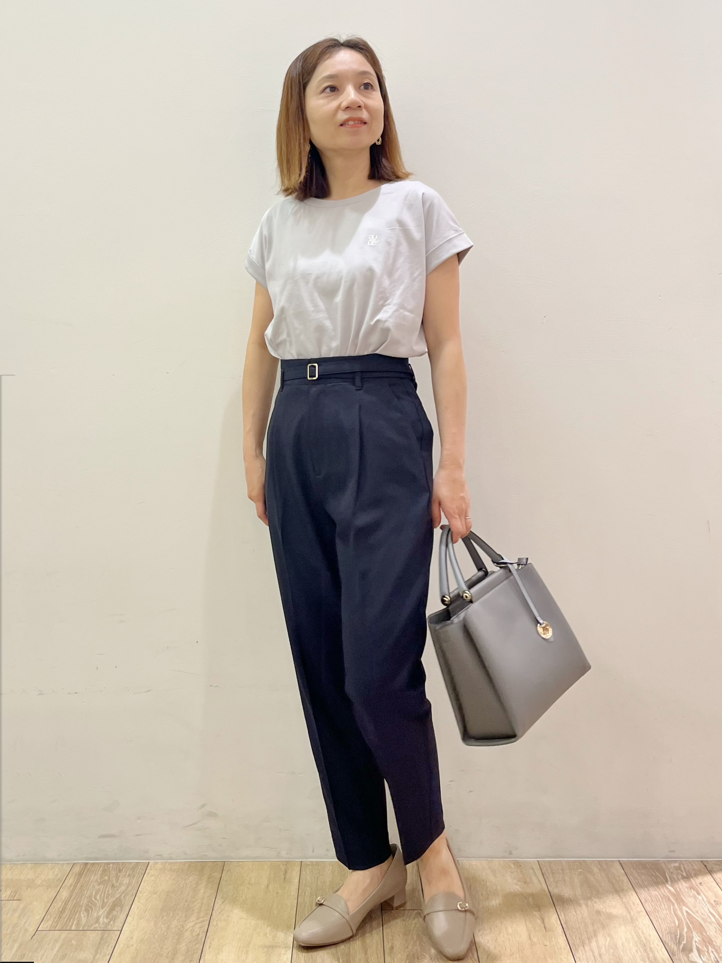 kcさんの「OPAQUE.CLIP｜【接触冷感／UV】ワンポイント刺繍Tシャツ《7col／XS~3L／洗濯機OK》」を使ったコーディネート