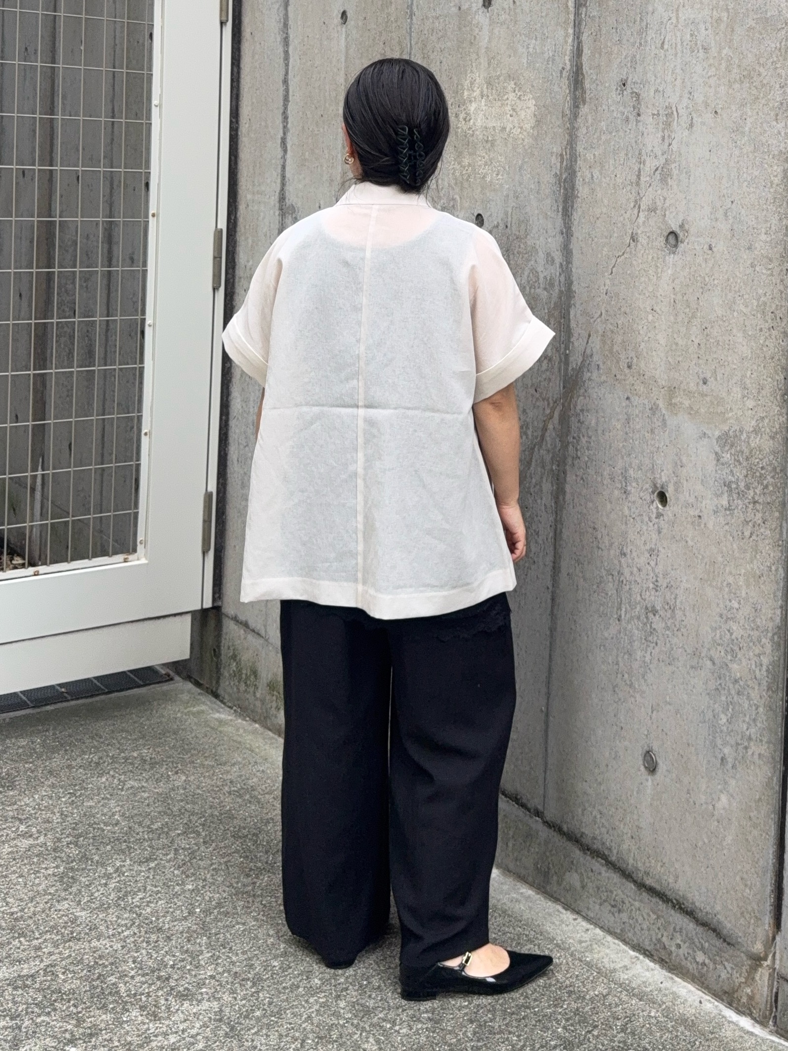 chさんの「THE SHOP TK｜半袖シアージャケット【洗える】」を使ったコーディネート