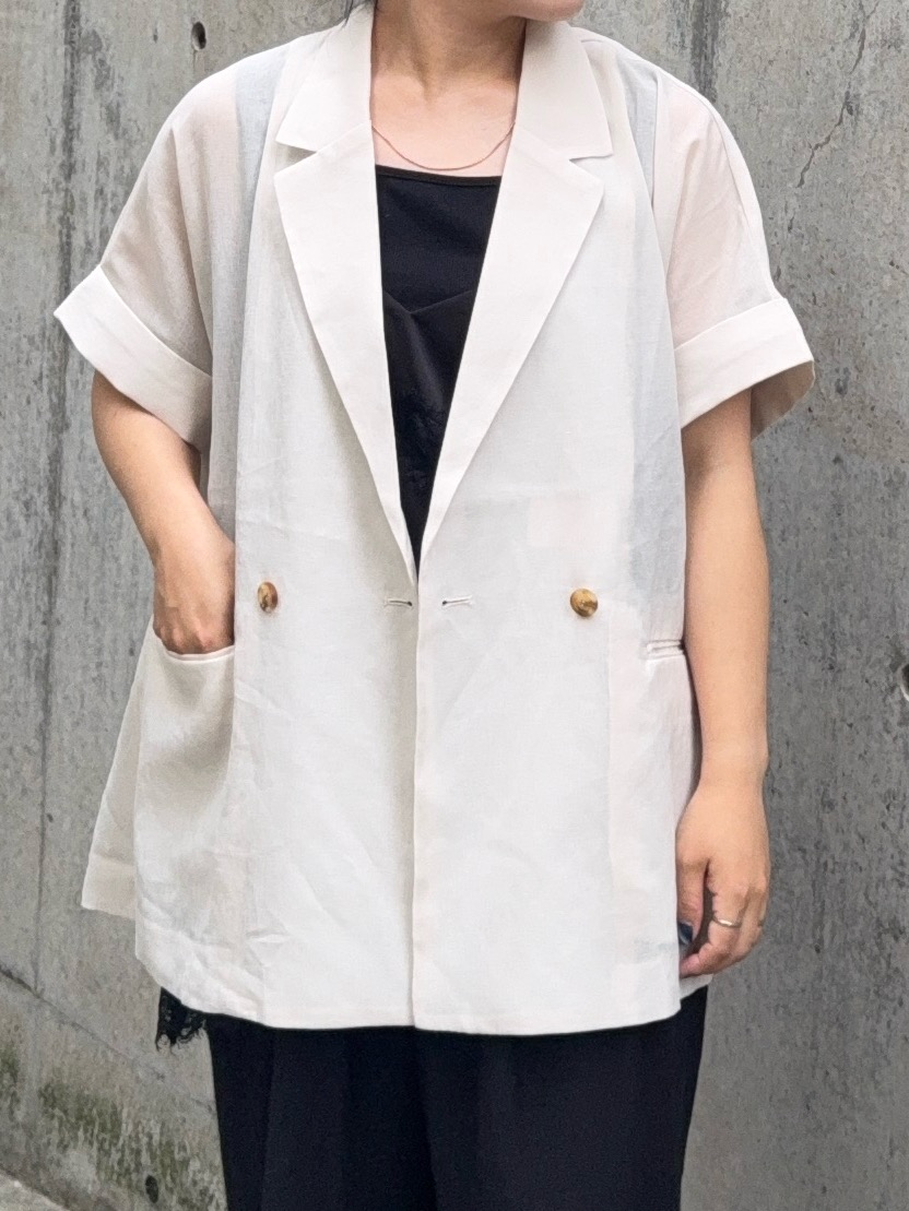 chさんの「THE SHOP TK｜半袖シアージャケット【洗える】」を使ったコーディネート