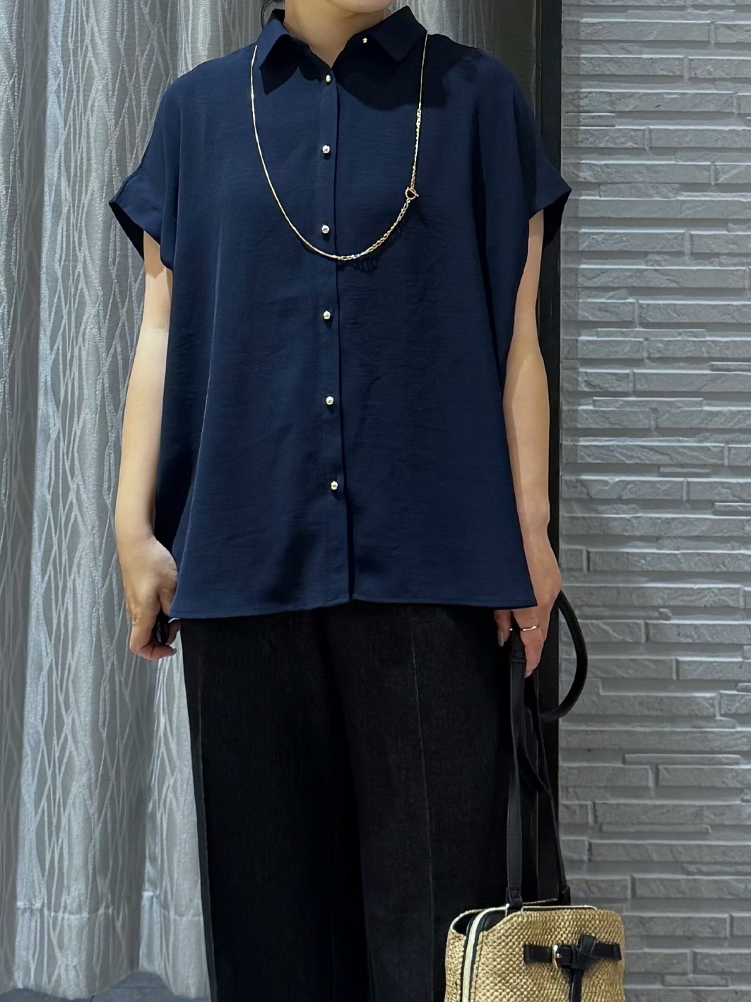 chさんの「THE SHOP TK｜【ひんやり/防しわ/UV/吸水速乾】襟付き フレンチスリーブシャツ」を使ったコーディネート