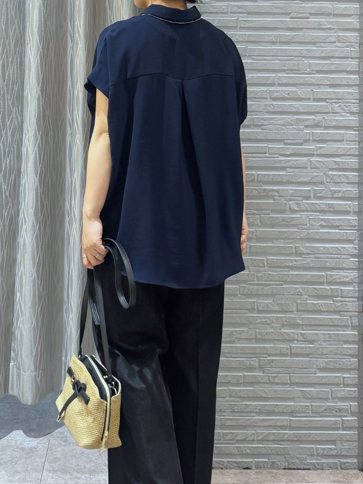 chさんの「THE SHOP TK｜【ひんやり/防しわ/UV/吸水速乾】襟付き フレンチスリーブシャツ」を使ったコーディネート