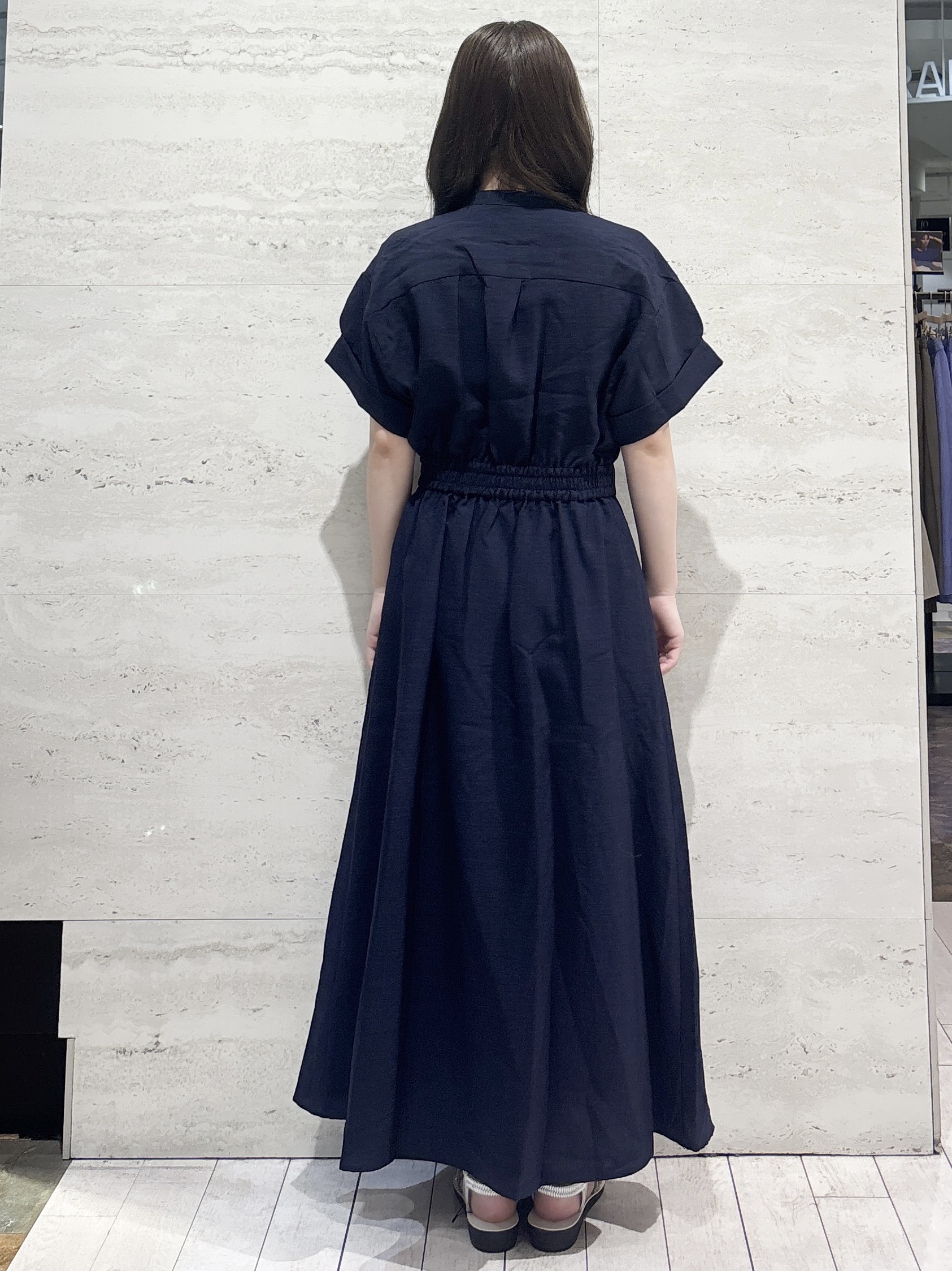 かほさんの「OPAQUE.CLIP｜【接触冷感／吸水速乾】リネンライク シャツワンピース《洗濯機OK》」を使ったコーディネート