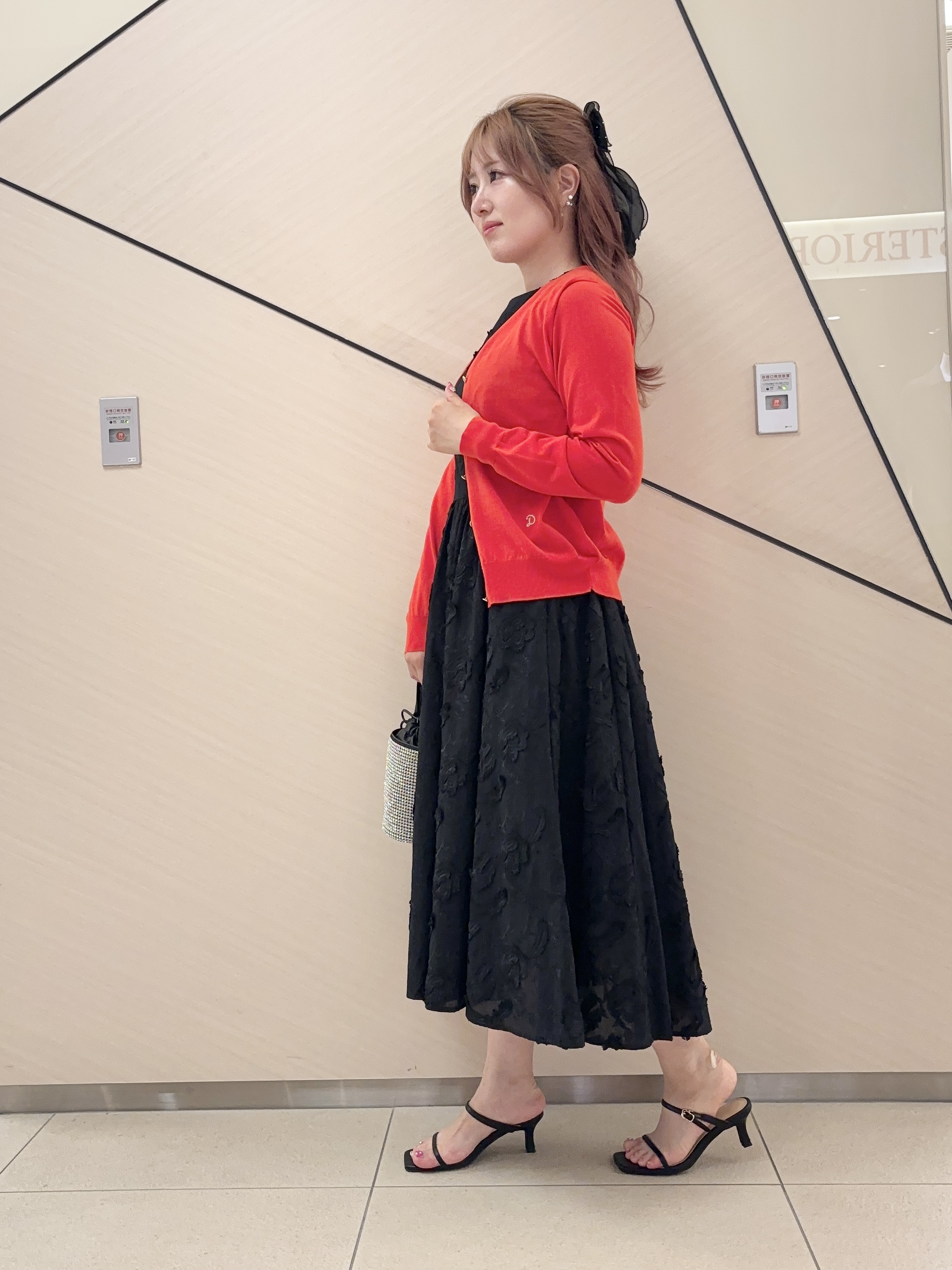 Rinaさんの「DRESSTERIOR｜【ウォッシャブル】コットン エンブロイダリードレス」を使ったコーディネート