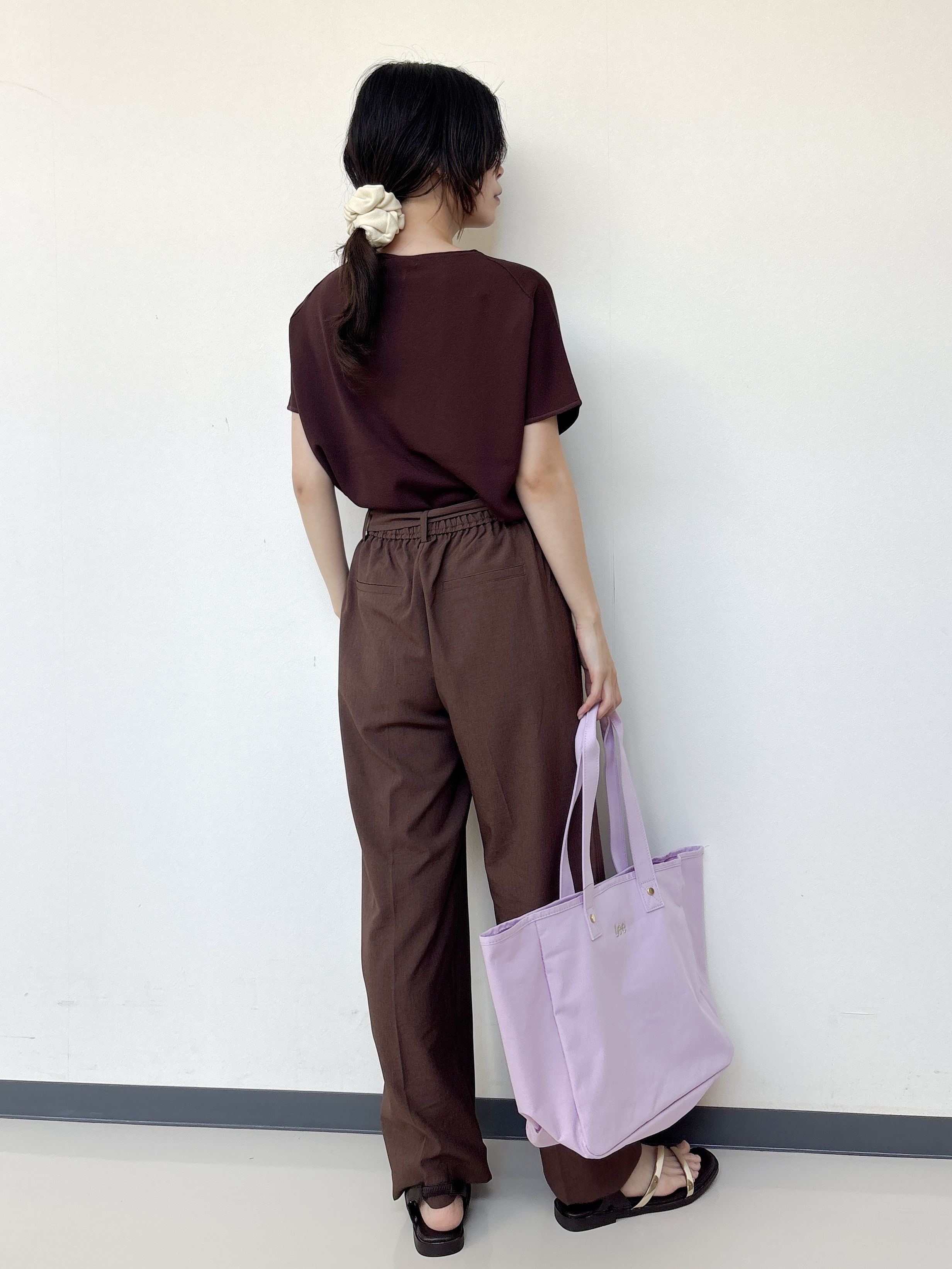 ayakaさんの「grove｜【シリーズ累計36万枚！名品ニット】やわらかドライタッチ ドルマンニット」を使ったコーディネート