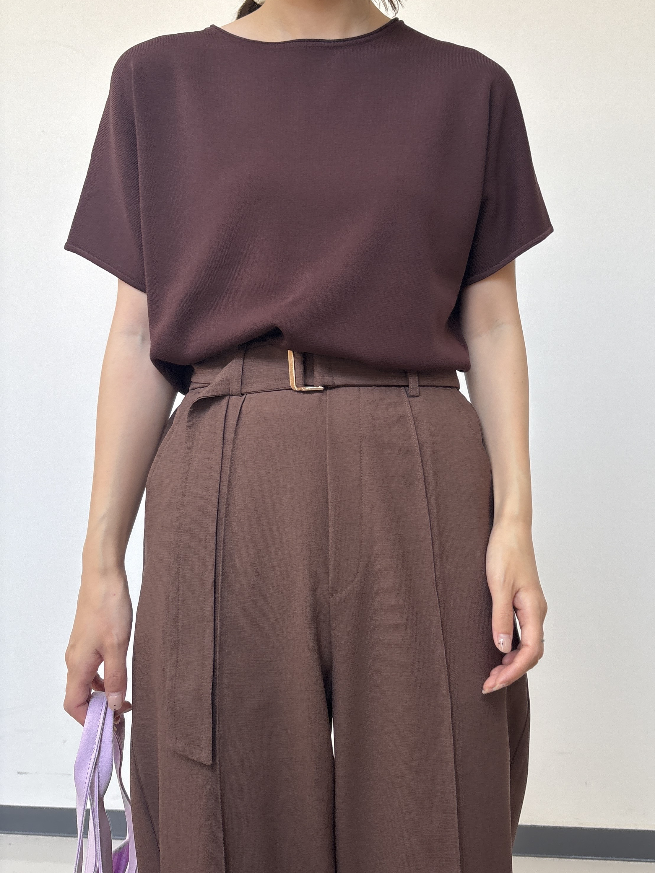 ayakaさんの「grove｜【シリーズ累計36万枚！名品ニット】やわらかドライタッチ ドルマンニット」を使ったコーディネート