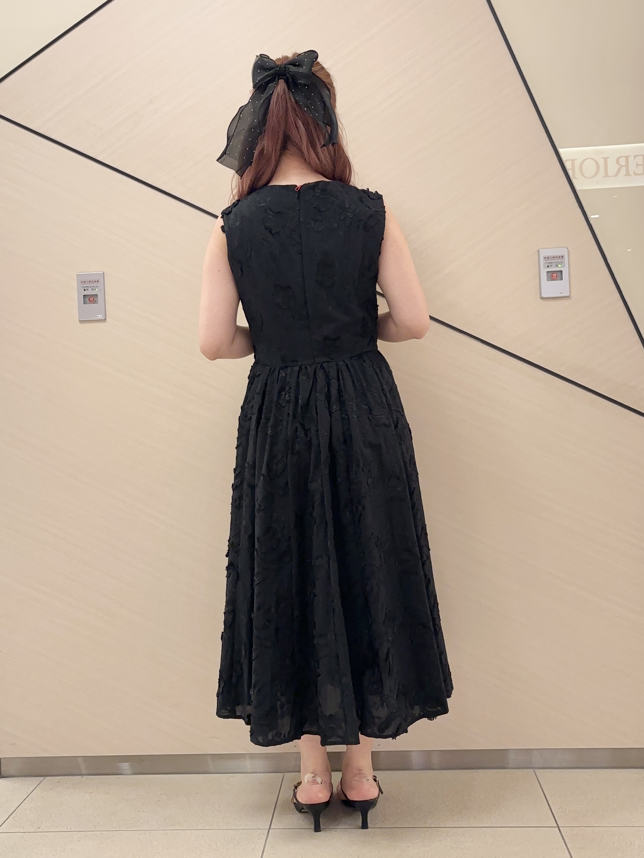 Rinaさんの「DRESSTERIOR｜【ウォッシャブル】コットン エンブロイダリードレス」を使ったコーディネート