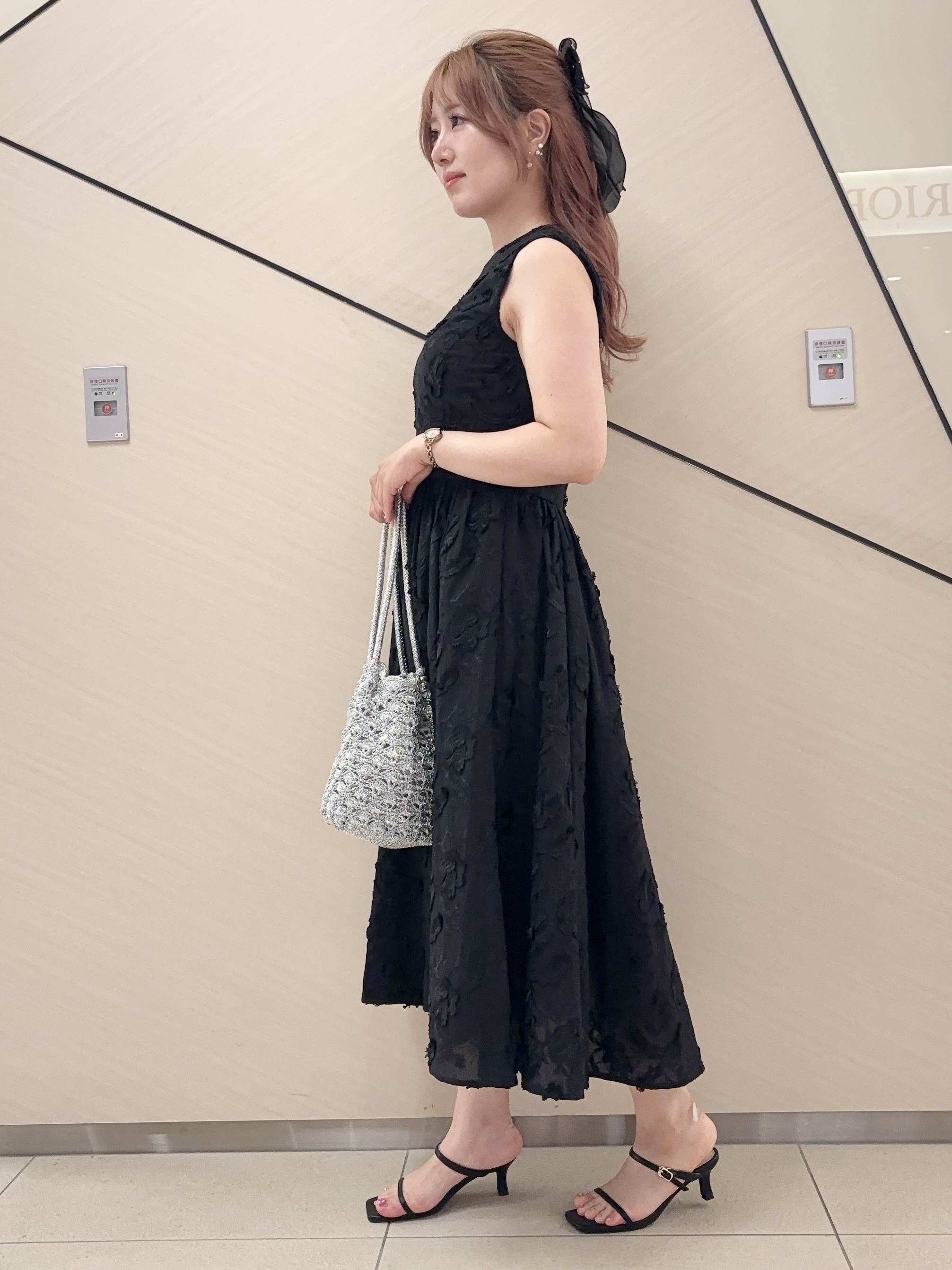 Rinaさんの「DRESSTERIOR｜【ウォッシャブル】コットン エンブロイダリードレス」を使ったコーディネート