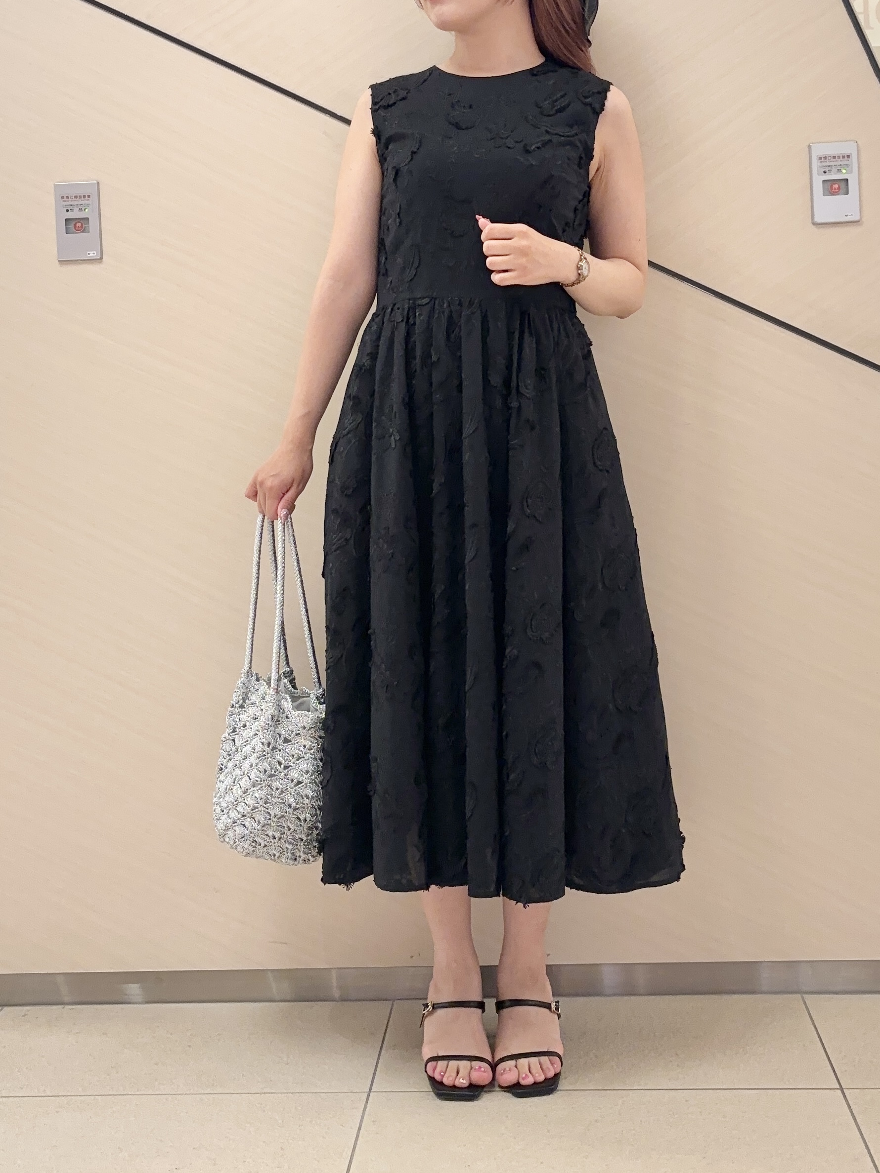 Rinaさんの「DRESSTERIOR｜【ウォッシャブル】コットン エンブロイダリードレス」を使ったコーディネート
