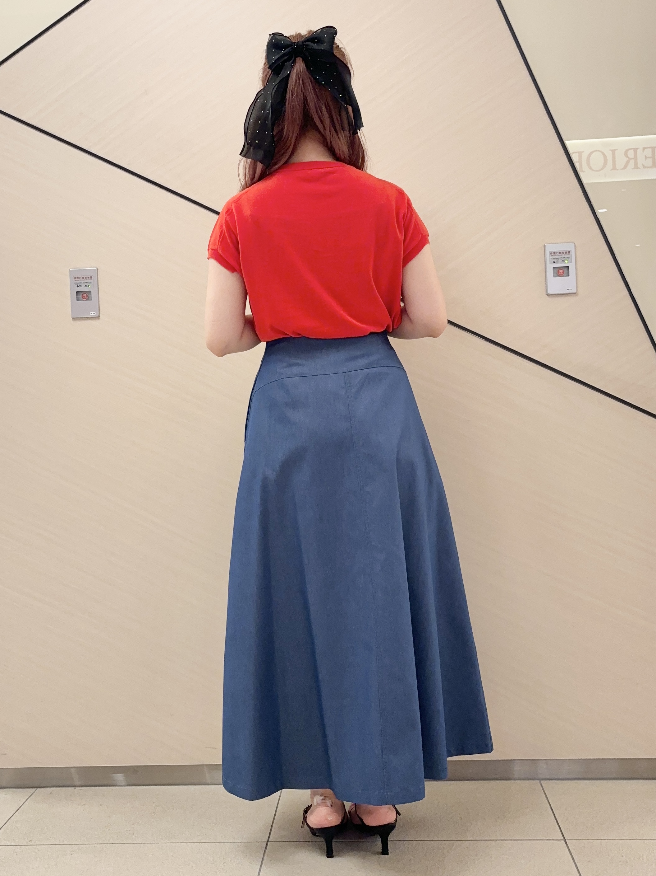 Rinaさんの「DRESSTERIOR｜【ウォッシャブル】コットンシルクフレンチスリーブニット」を使ったコーディネート