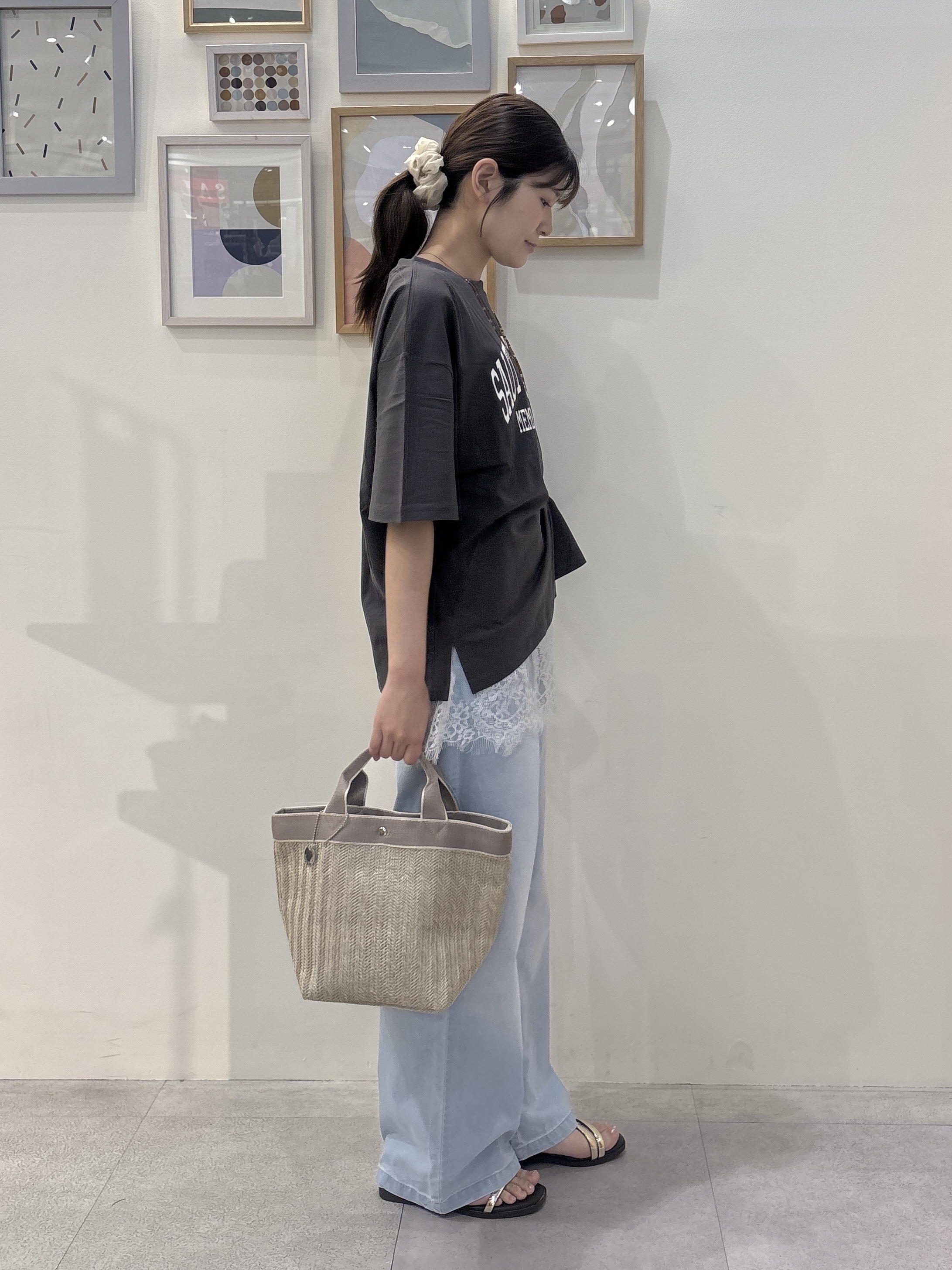 Rikaさんの「SHOO･LA･RUE｜【綿100%/S-LL/プチプラ】ゆるシルエット シンプルTシャツ」を使ったコーディネート