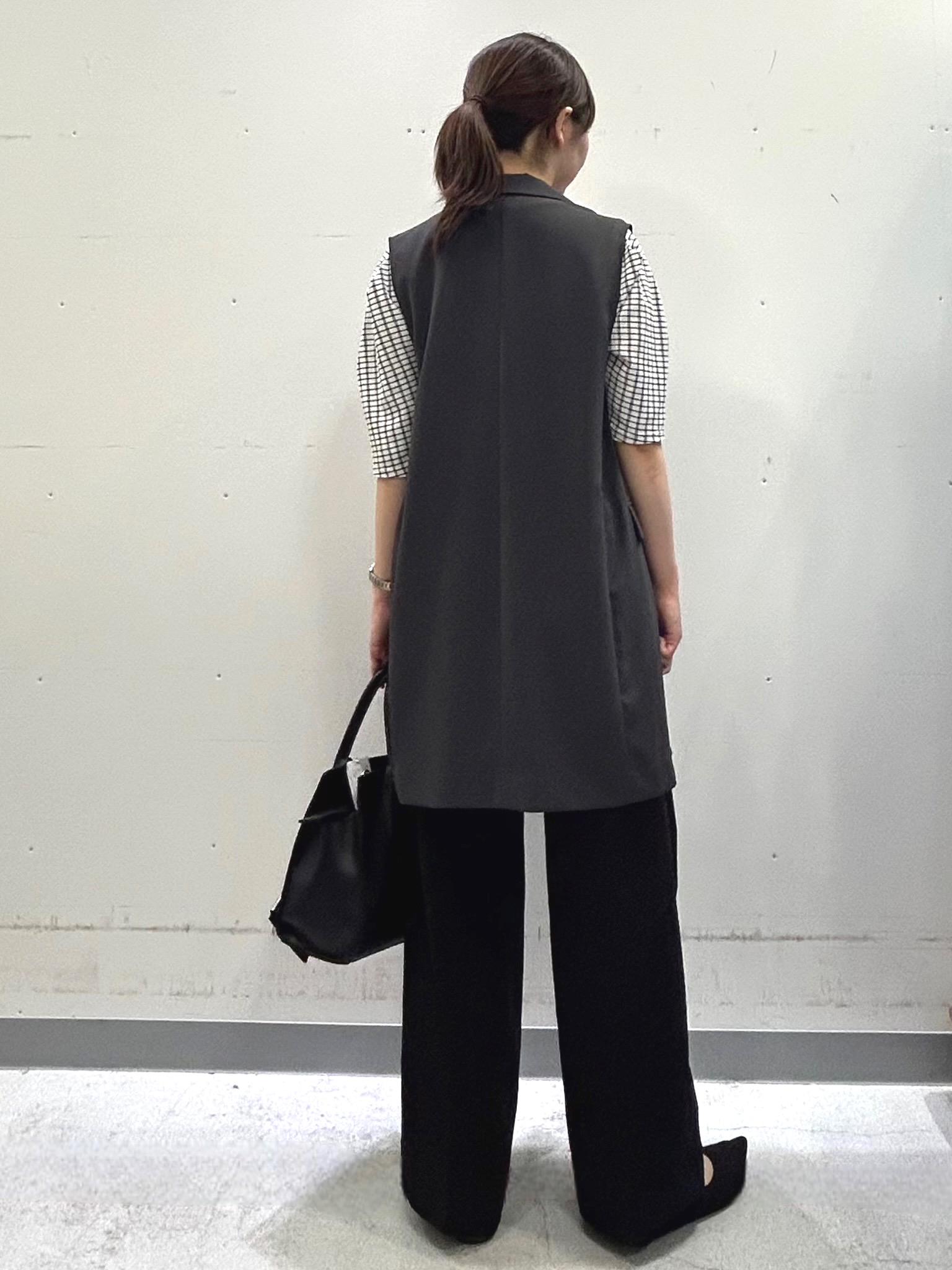 noeさんの「INDIVI｜【UVケア／吸汗速乾】チェック柄タックボリュームスリーブトップス」を使ったコーディネート