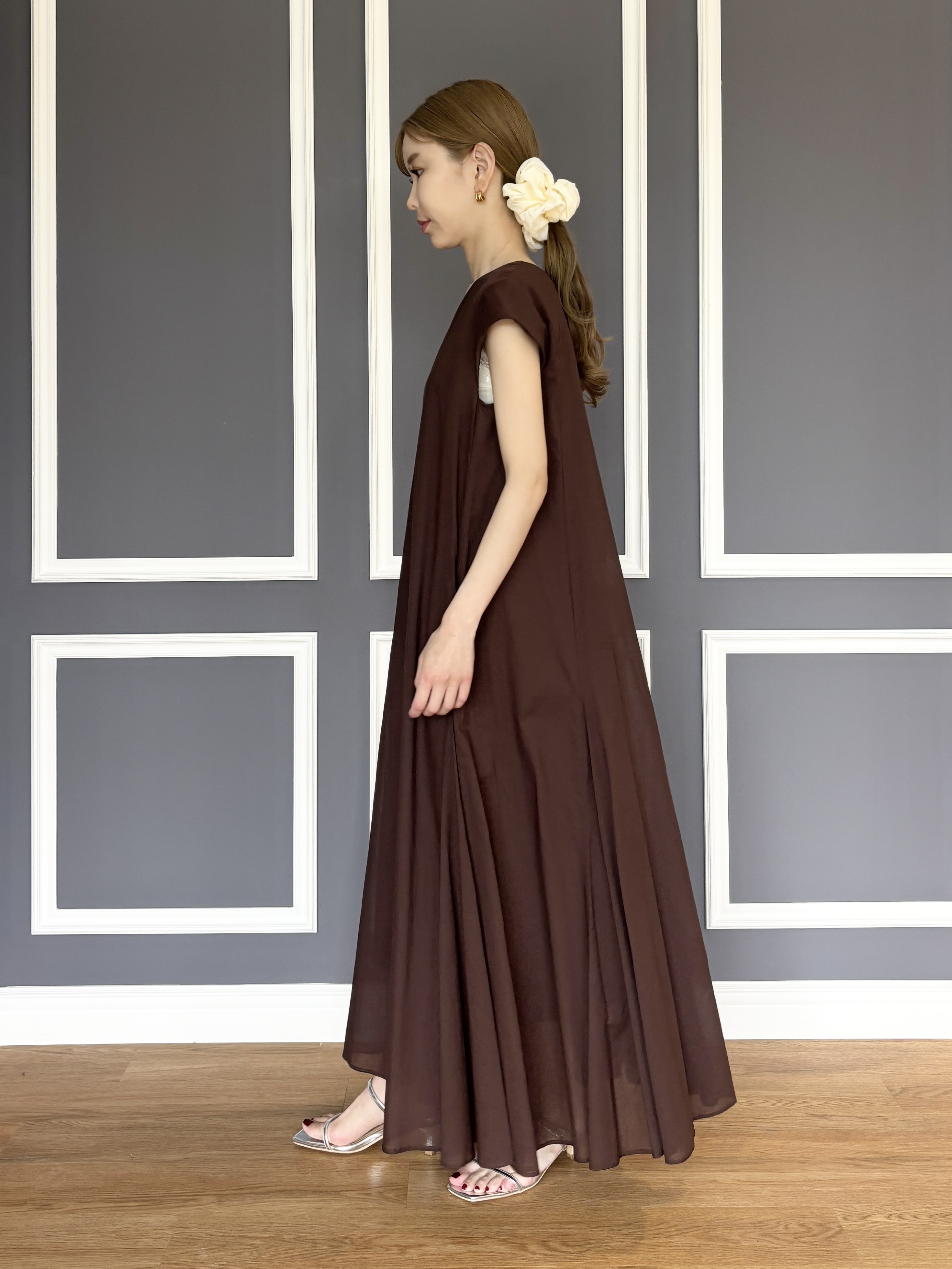 清水夏姫さんの「DRESSTERIOR｜【otonaMUSE5月号掲載】スキニーベルトサンダル」を使ったコーディネート