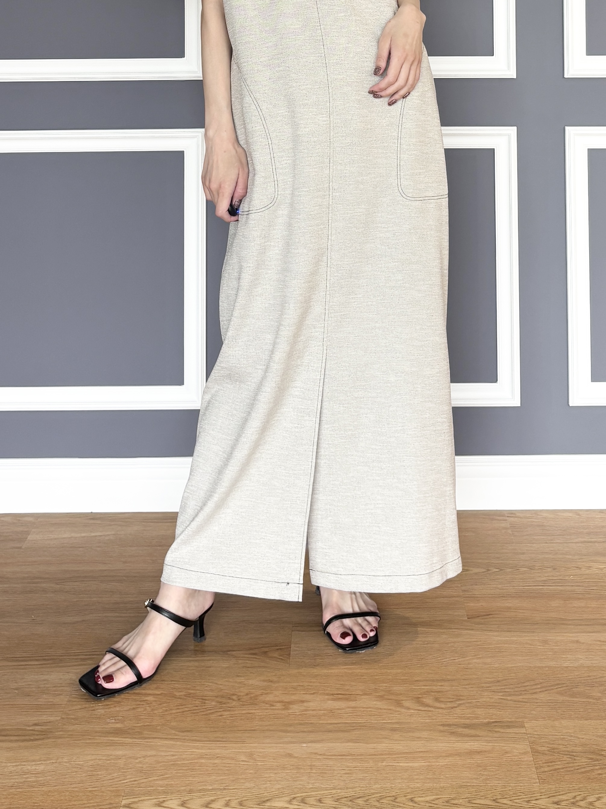 清水夏姫さんの「DRESSTERIOR｜ル ミラクルロゴT」を使ったコーディネート