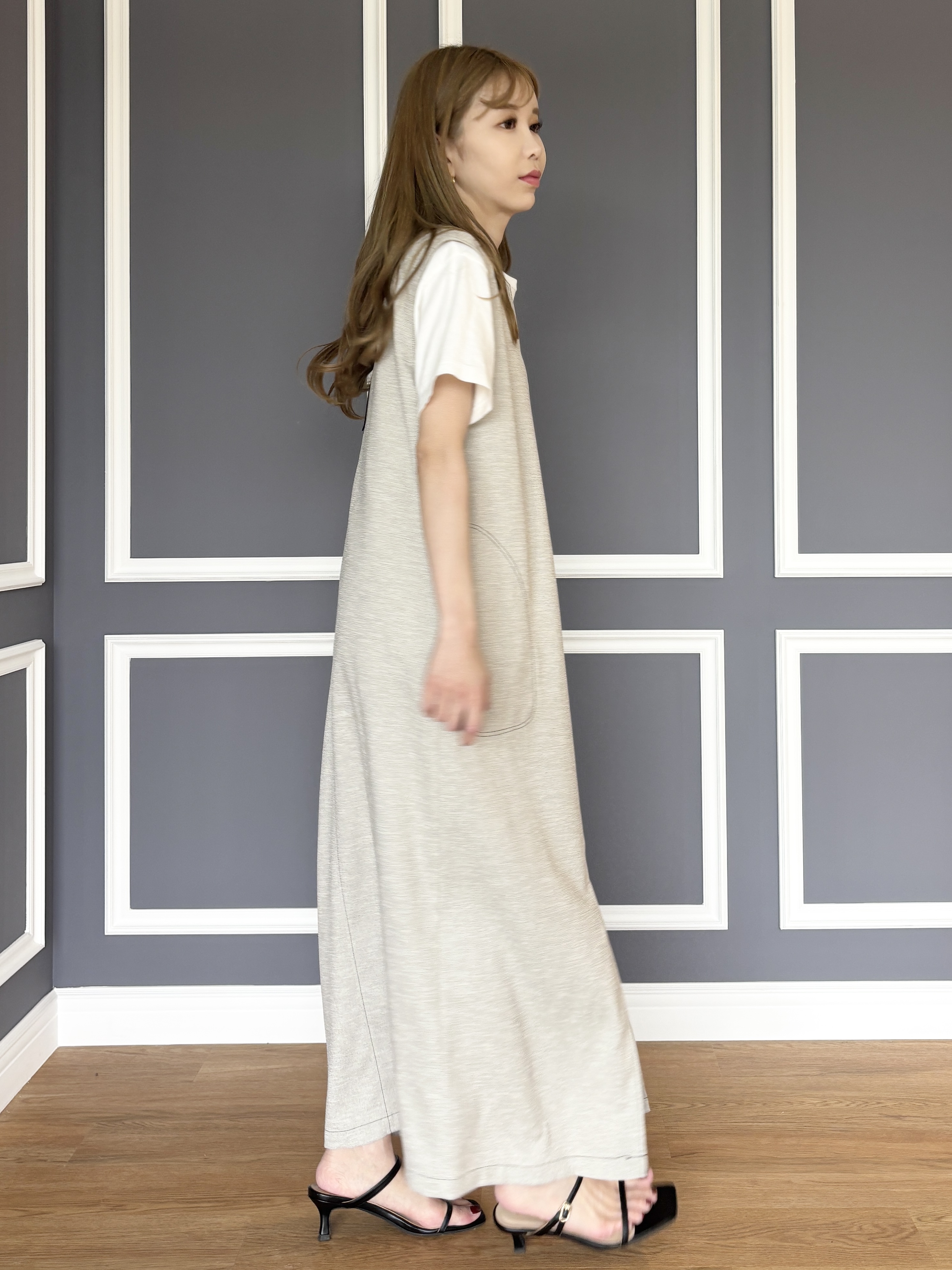 清水夏姫さんの「DRESSTERIOR｜ル ミラクルロゴT」を使ったコーディネート