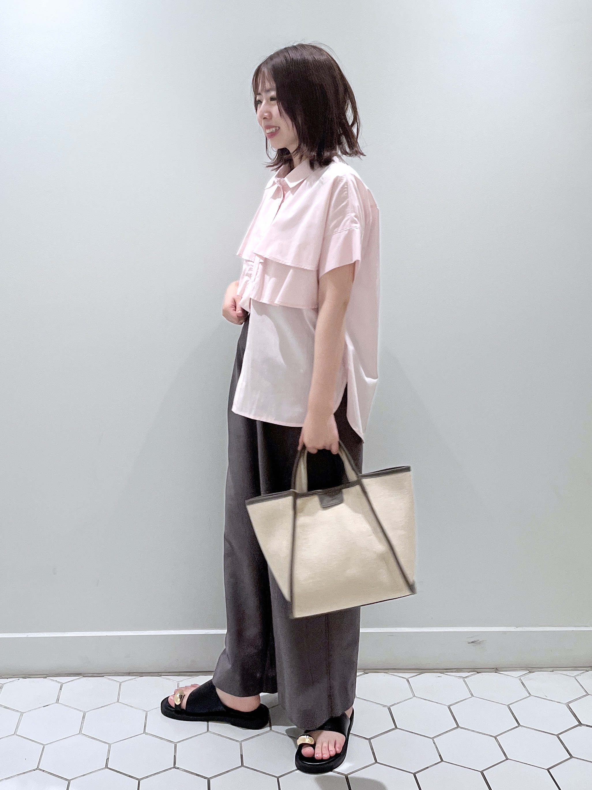 Makinoさんの「Dessin｜【マシンウォッシャブル】ダブルフリルブラウス」を使ったコーディネート