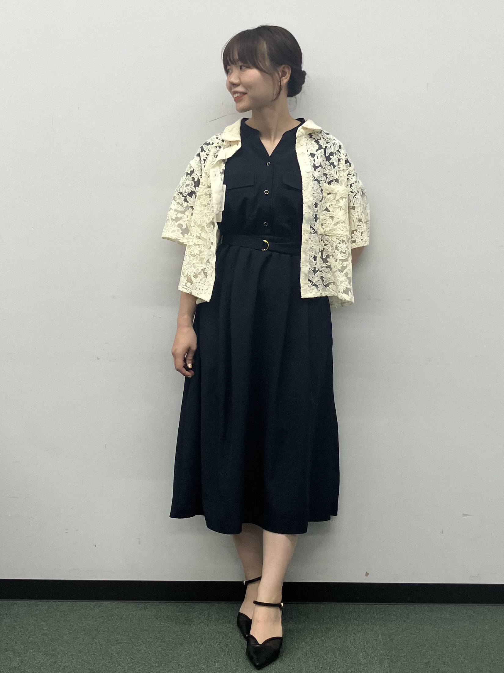 MAYUKIさんの「index｜フラワー刺繍シアーシャツ【洗濯機OK／イージーアイロン】」を使ったコーディネート