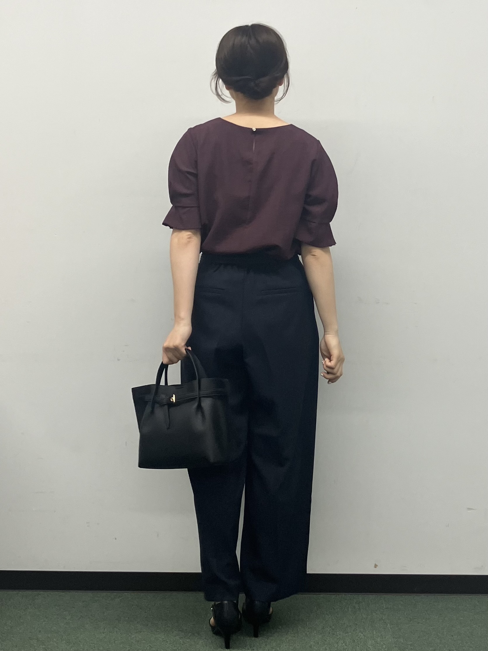 MAYUKIさんの「index｜【接触冷感】タックパフスリーブブラウス《吸水速乾／防シワ／洗濯機OK／XS～3L／6col》」を使ったコーディネート