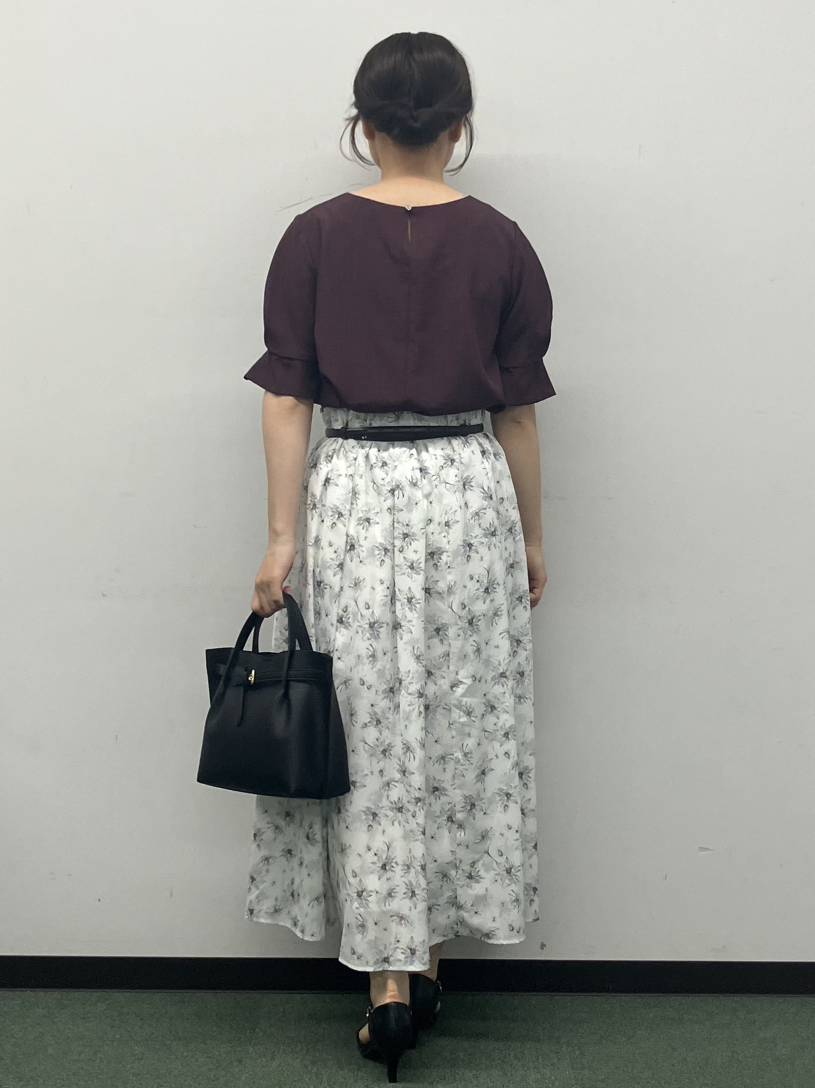 MAYUKIさんの「index｜【接触冷感】タックパフスリーブブラウス《吸水速乾／防シワ／洗濯機OK／XS～3L／6col》」を使ったコーディネート