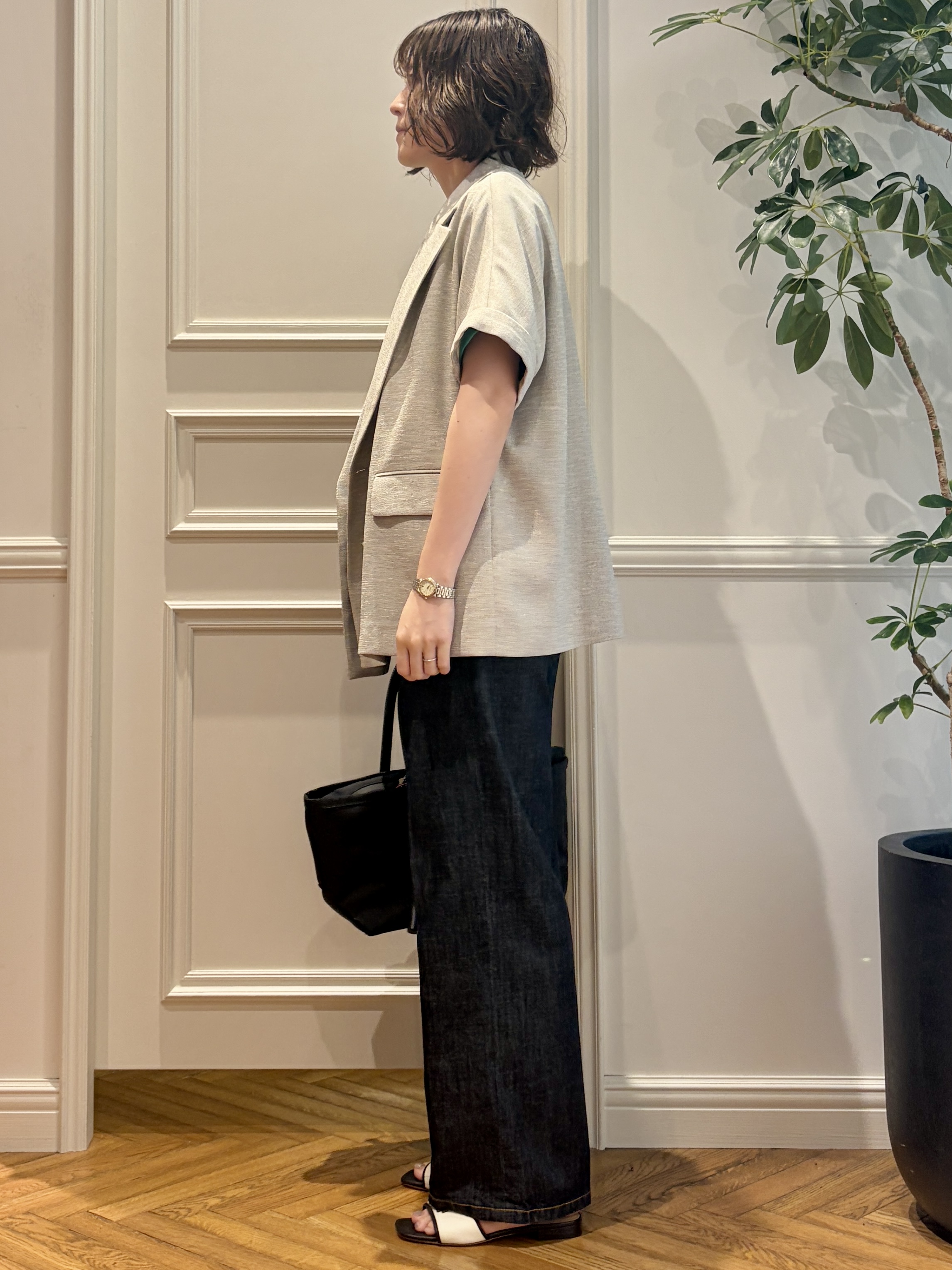 nakaoさんの「DRESSTERIOR｜【接触冷感／抗菌防臭／消臭】アイスクリアコットン Bonsoir ロゴTシャツ」を使ったコーディネート
