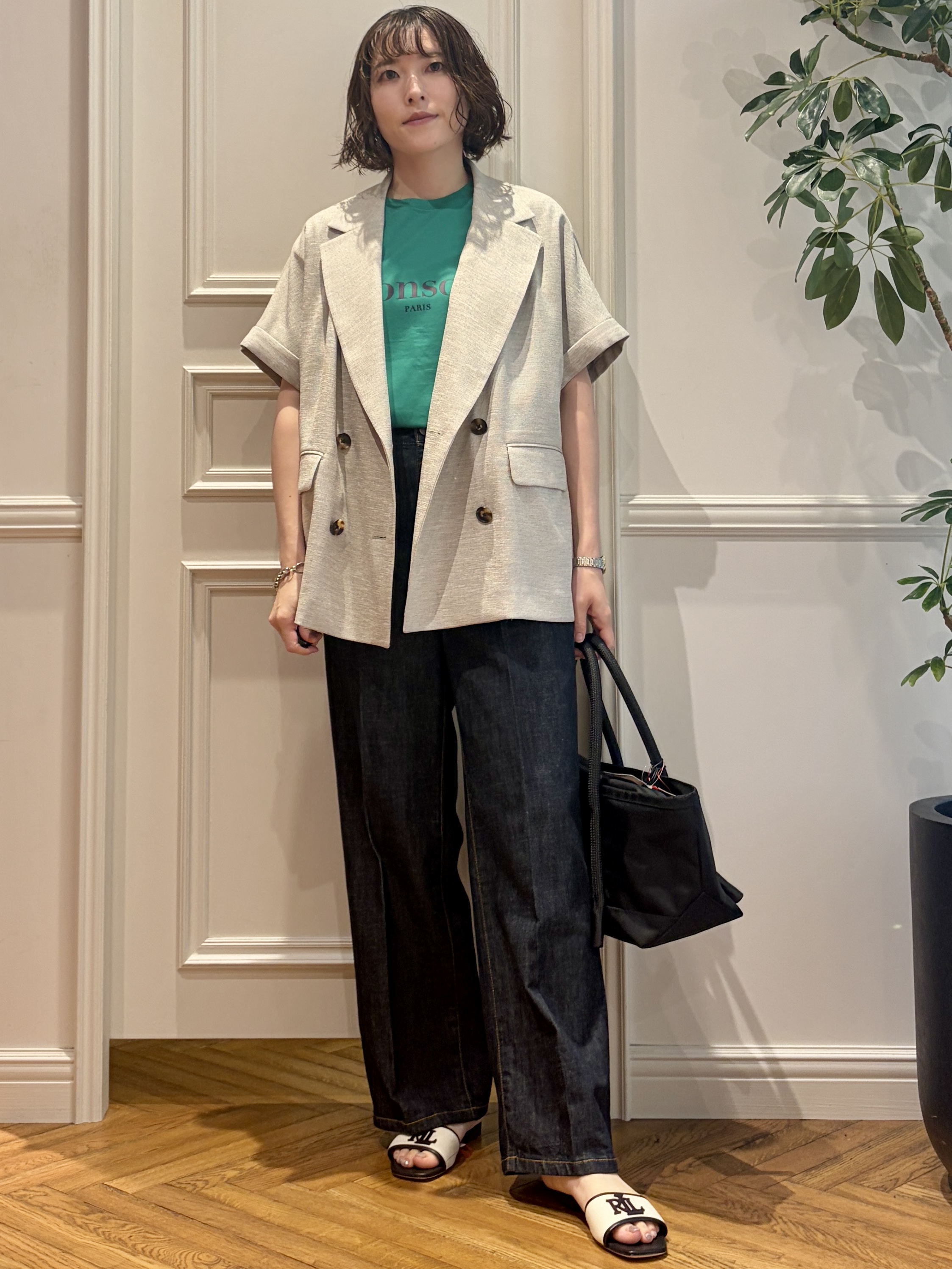 nakaoさんの「DRESSTERIOR｜【接触冷感／抗菌防臭／消臭】アイスクリアコットン Bonsoir ロゴTシャツ」を使ったコーディネート
