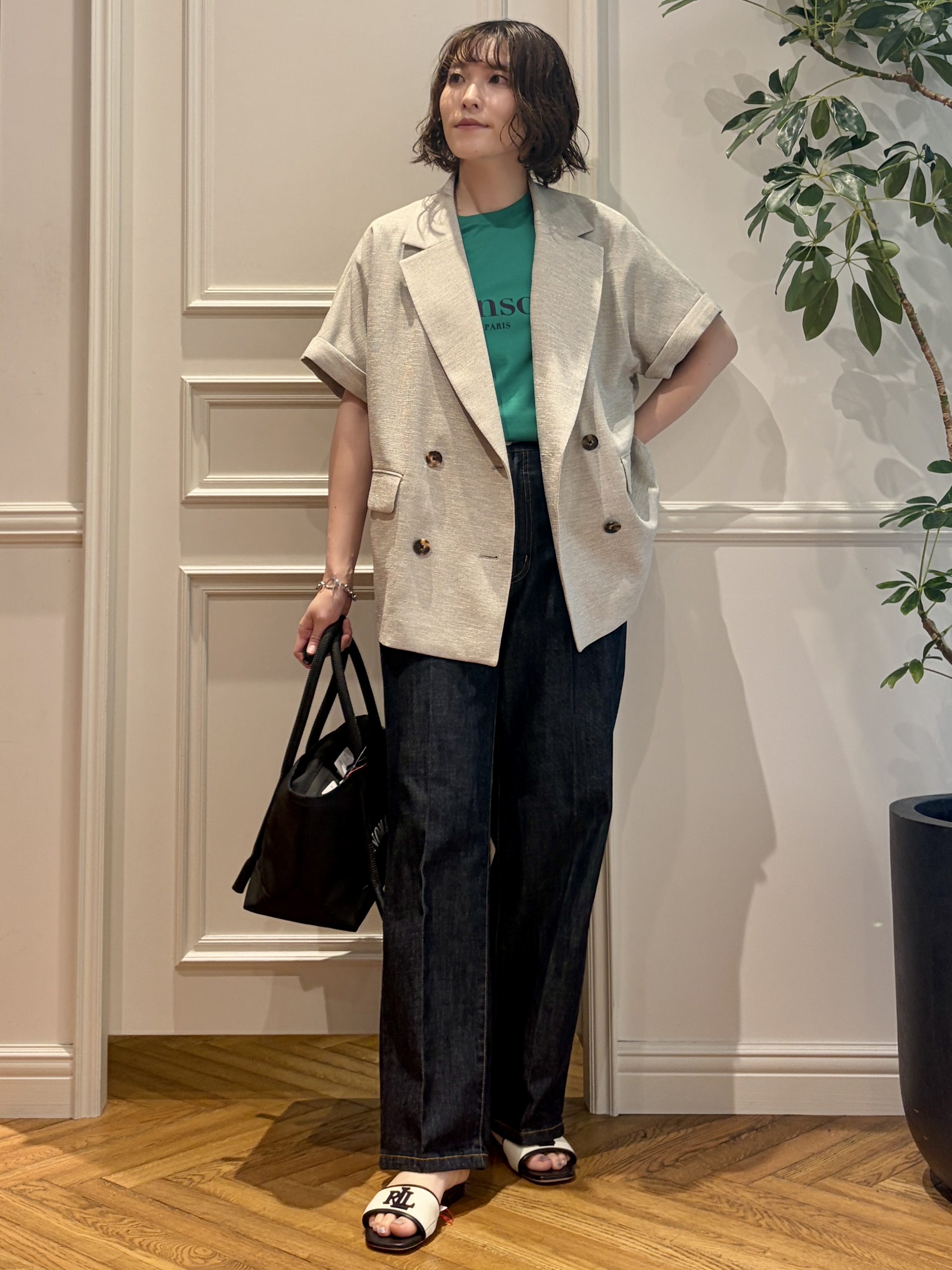 nakaoさんの「DRESSTERIOR｜【接触冷感／抗菌防臭／消臭】アイスクリアコットン Bonsoir ロゴTシャツ」を使ったコーディネート